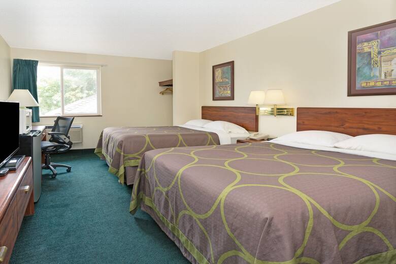 Guest room at the Super 8 Windsor in Windsor, Colorado