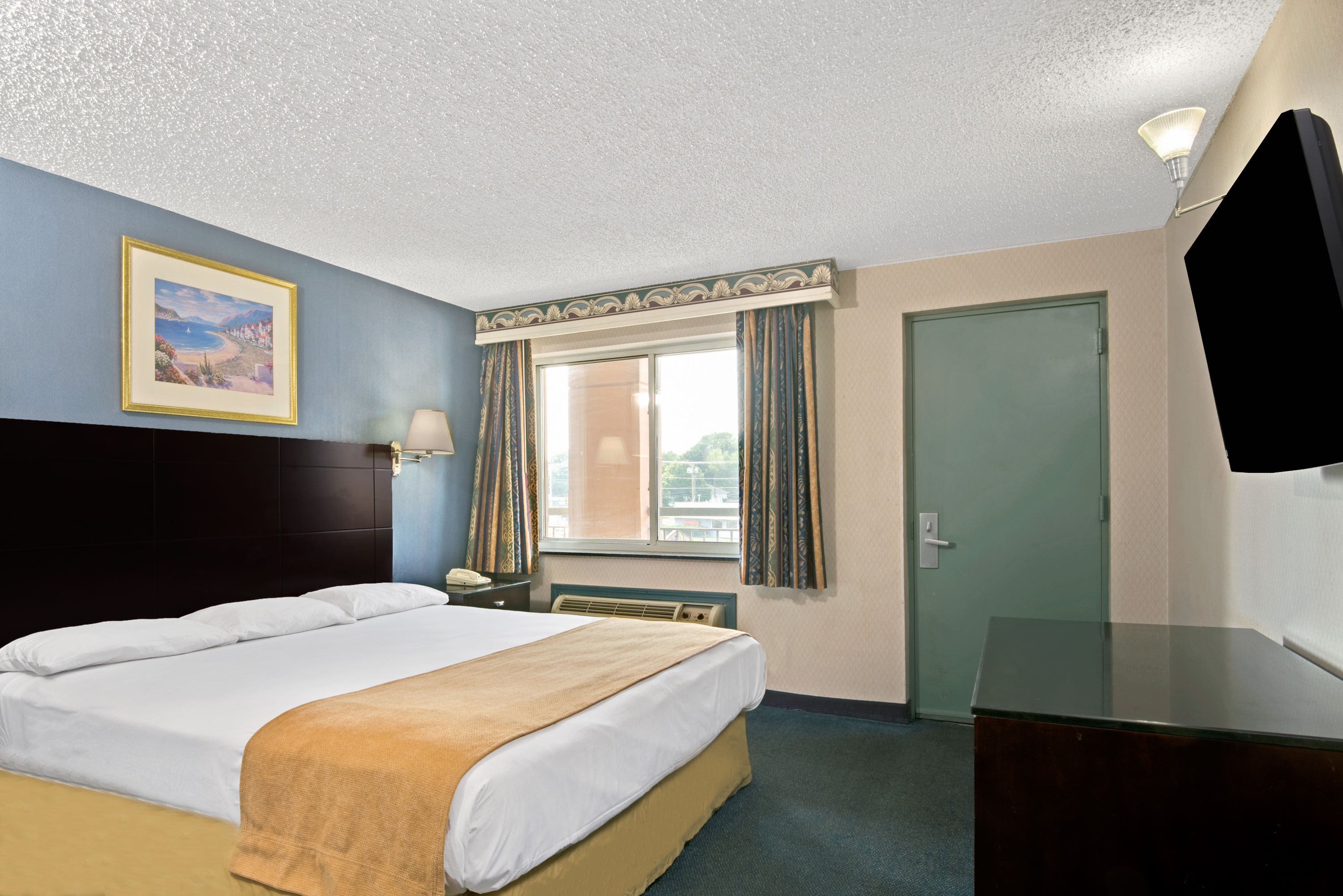 Super 8 By Wyndham Milford New Haven Milford Ct Hotels