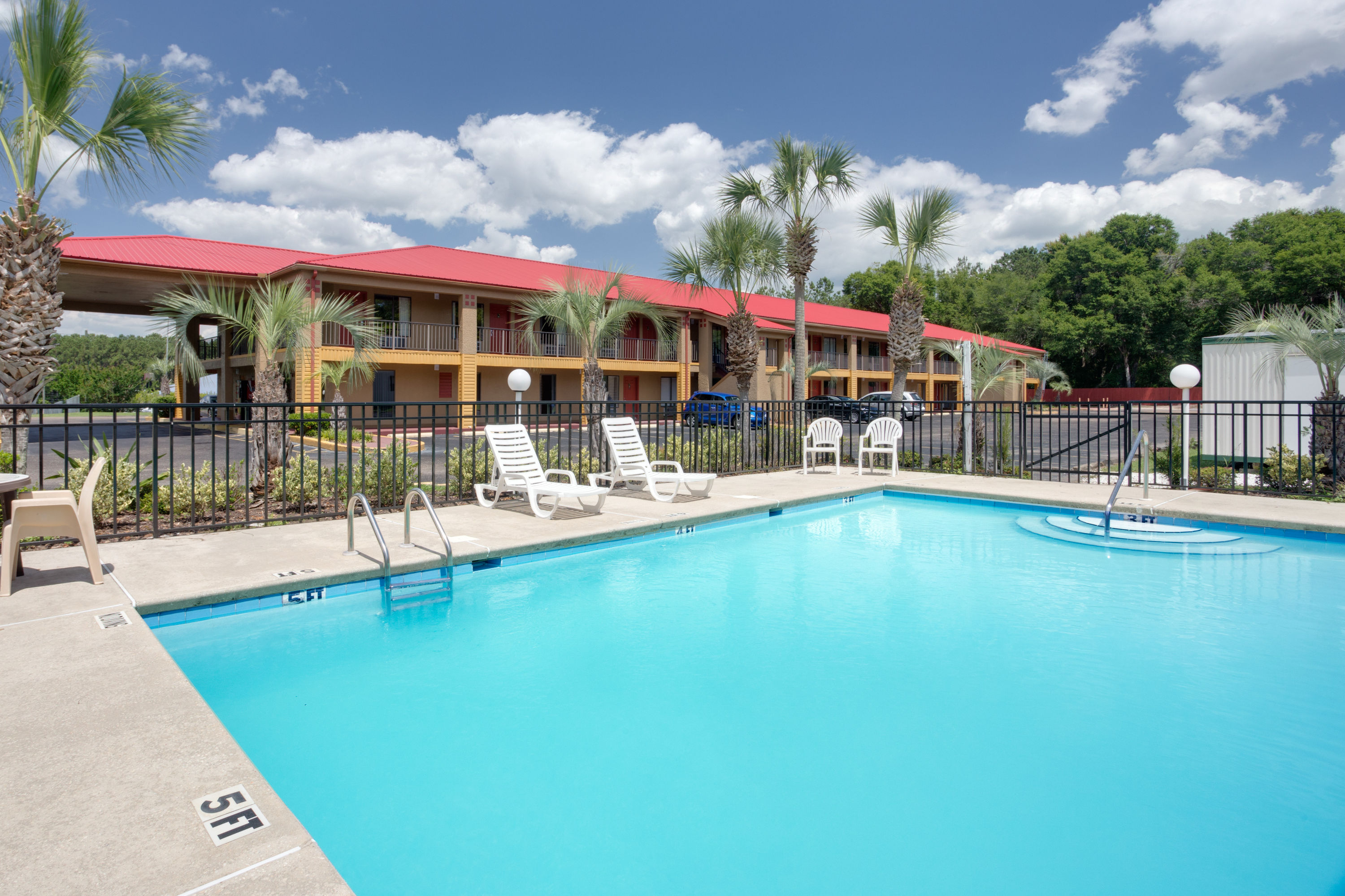 Super 8 By Wyndham Defuniak Springs Defuniak Springs Fl