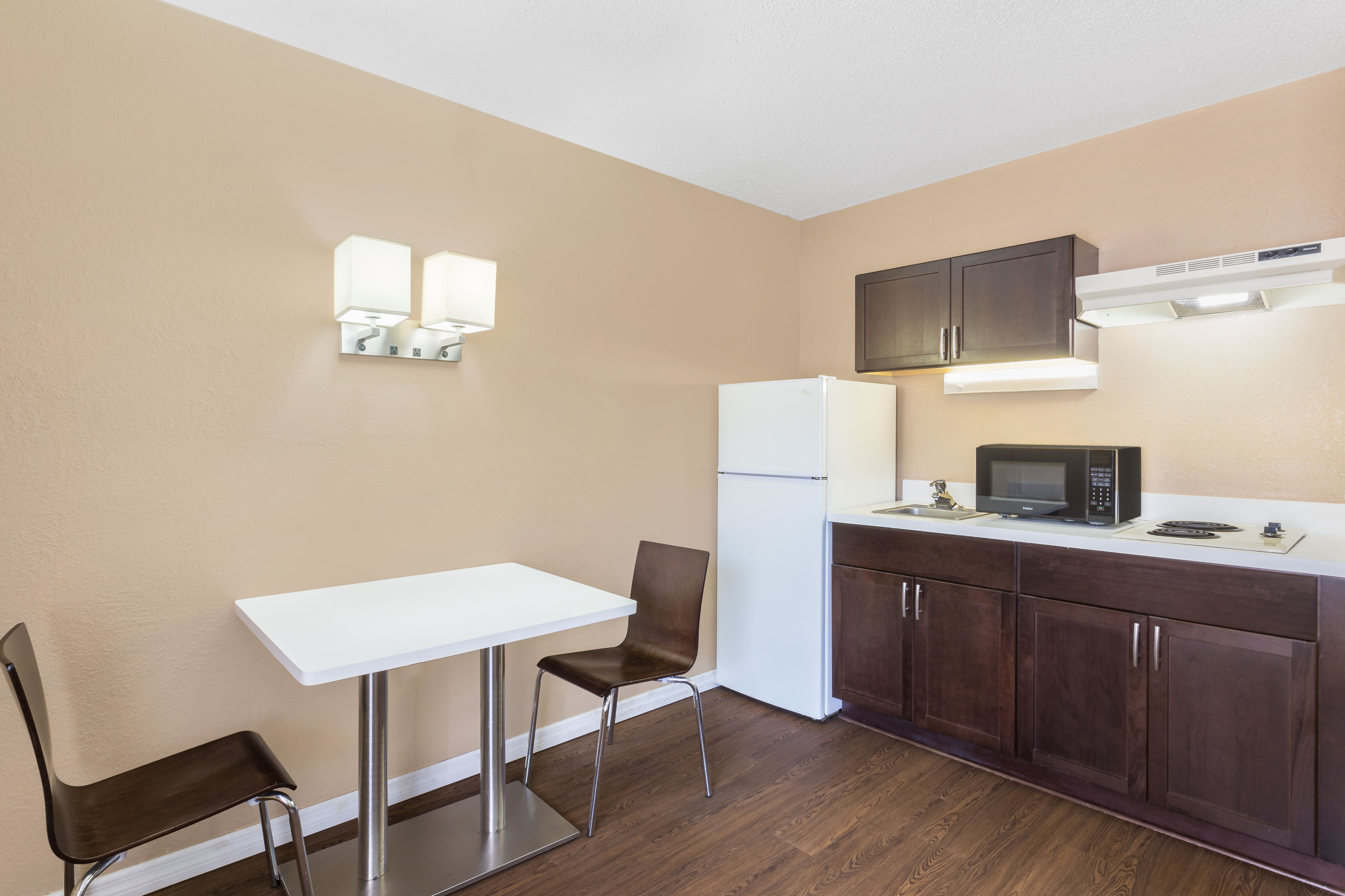 Guest room bath at the Super 8 by Wyndham Ellenton Bradenton Area in Ellenton, Florida