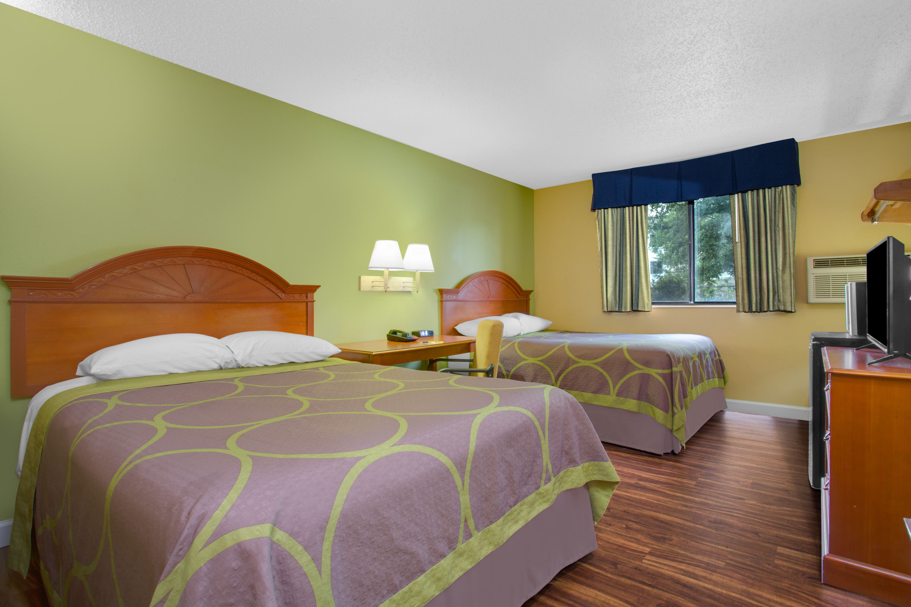 Super 8 By Wyndham Gainesville Gainesville Fl Hotels