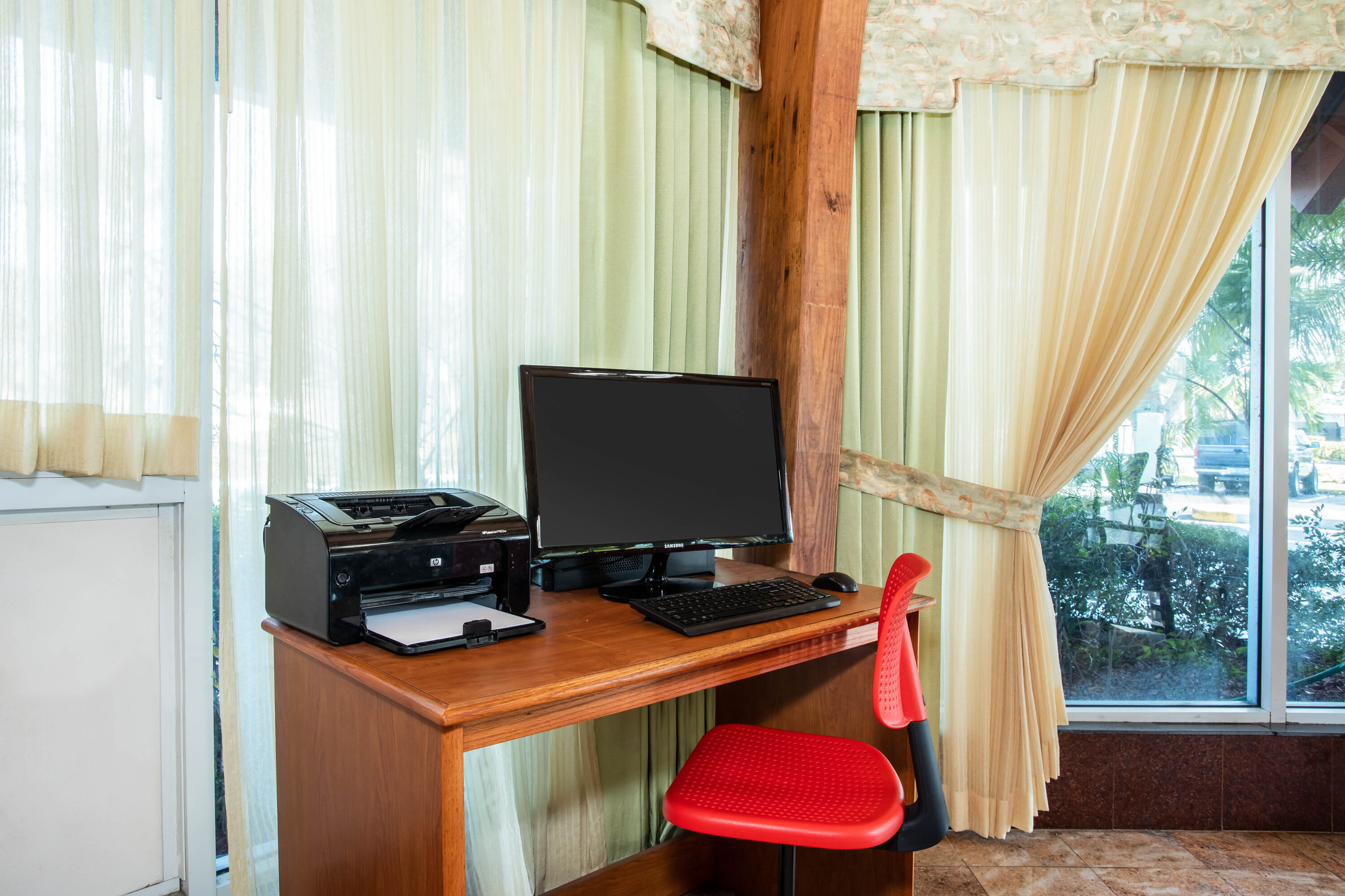 Super 8 by Wyndham North Palm Beach business center in North Palm Beach, Florida