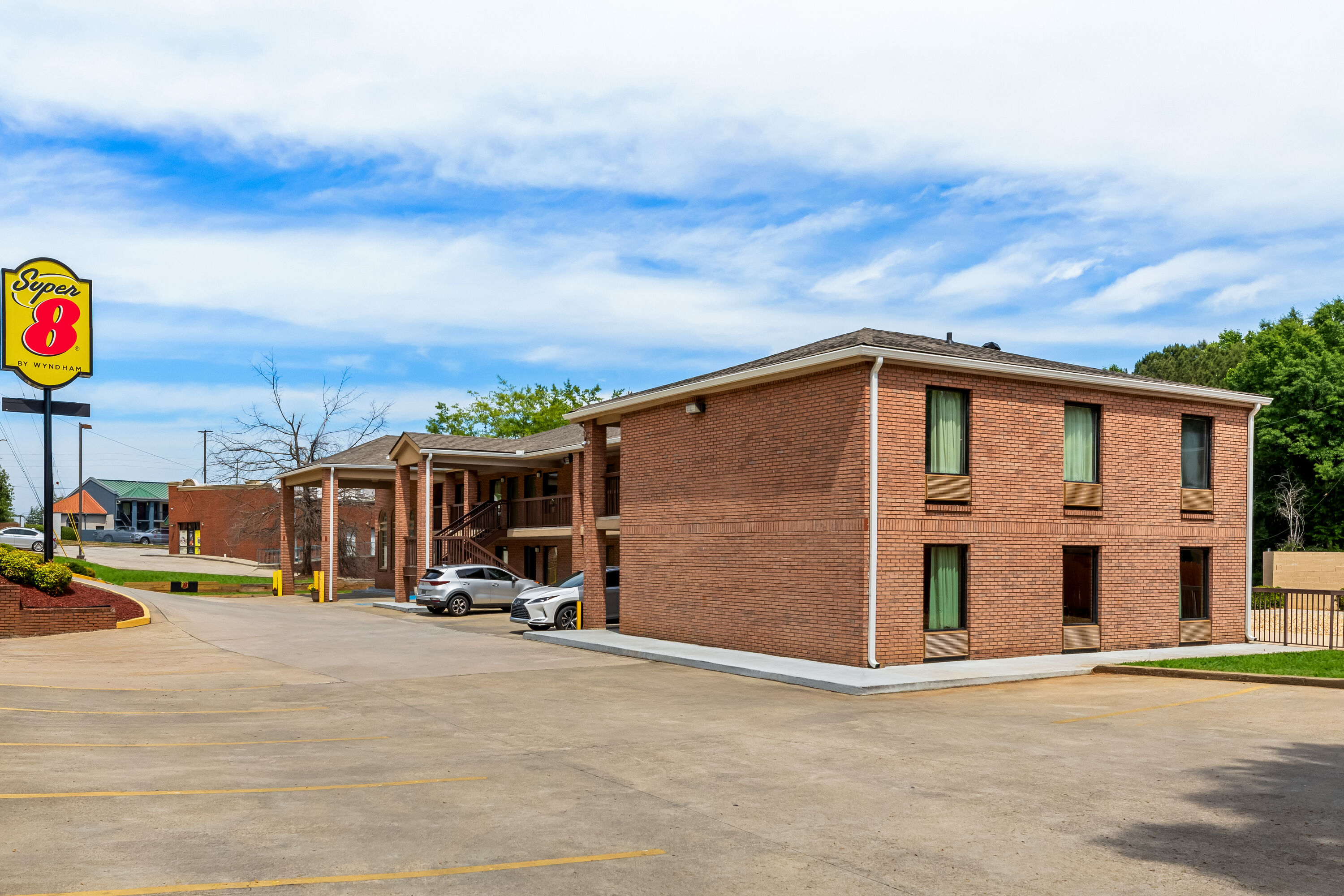 Exterior Day Image of Super 8 by Wyndham Acworth/Atlanta Area hotel in Acworth, Georgia