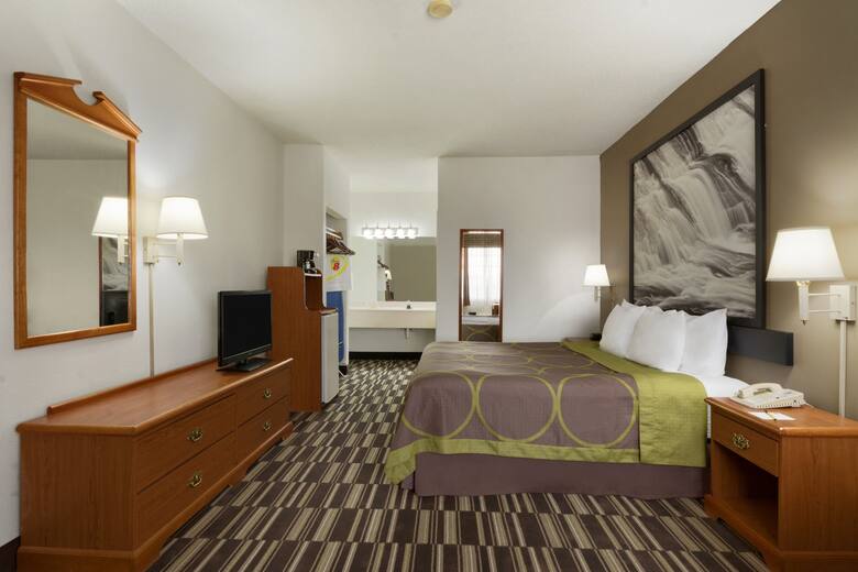 Guest room at the Super 8 Chatsworth/Dalton in Chatsworth, Georgia