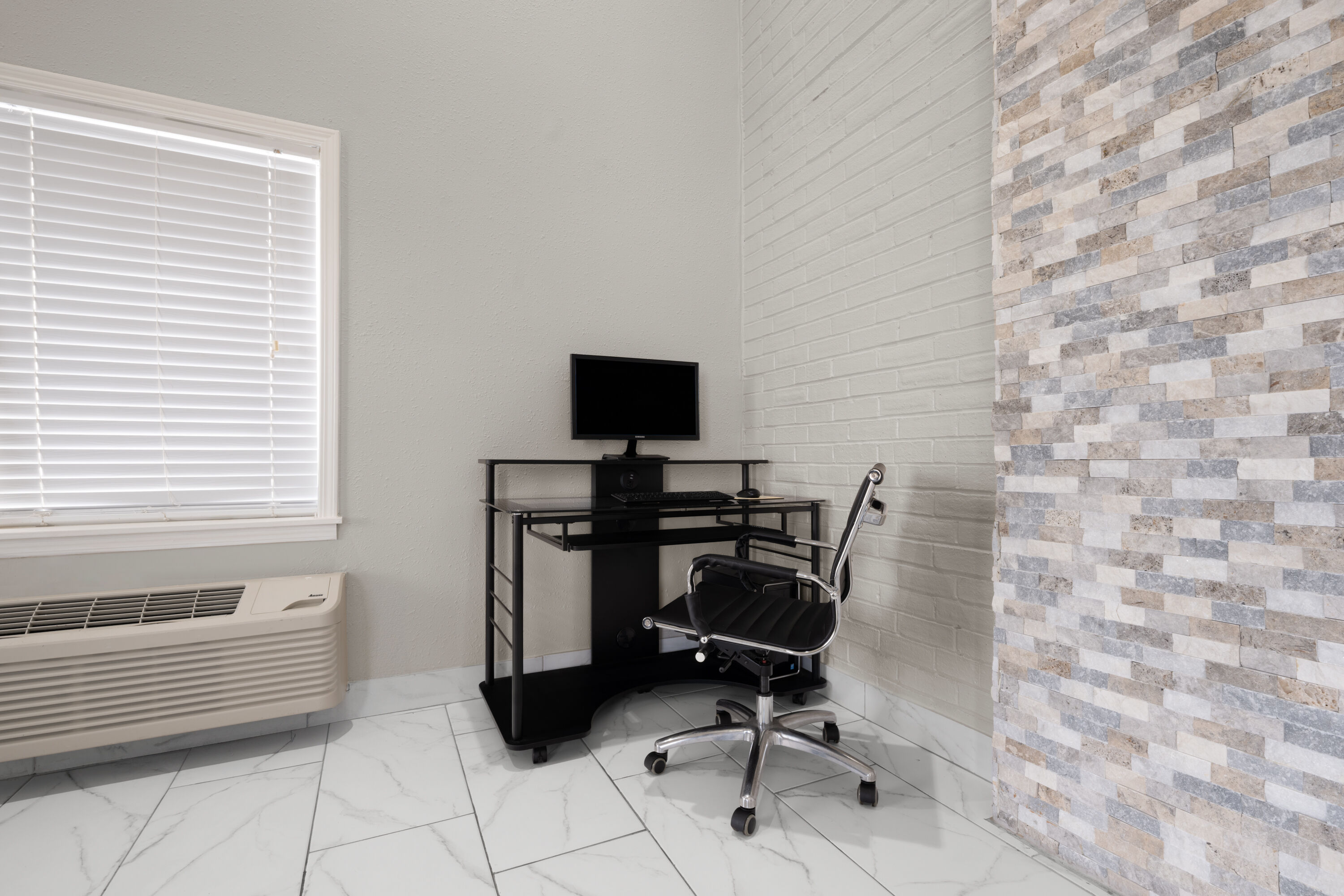 Super 8 by Wyndham Covington business center in Covington, Georgia