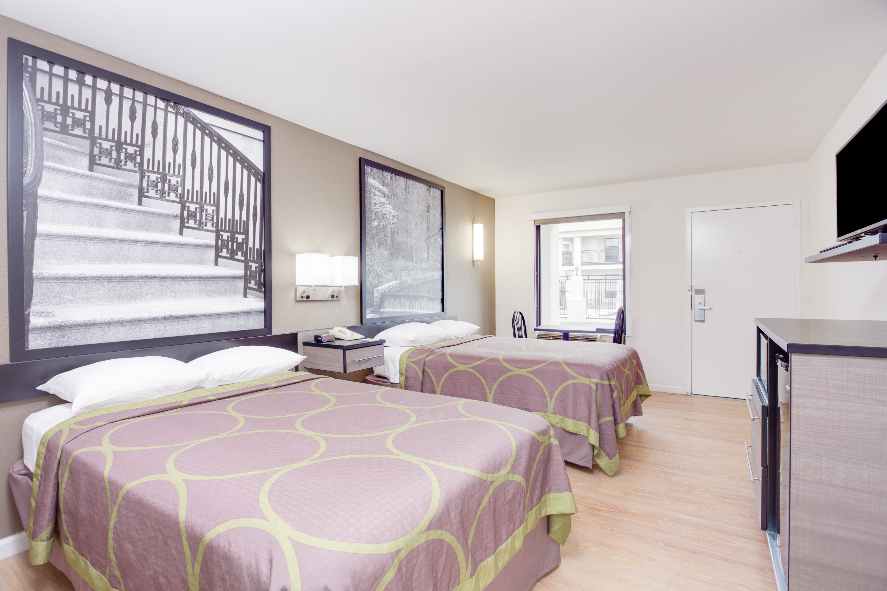 Guest room at the Super 8 by Wyndham Dalton in Dalton, Georgia