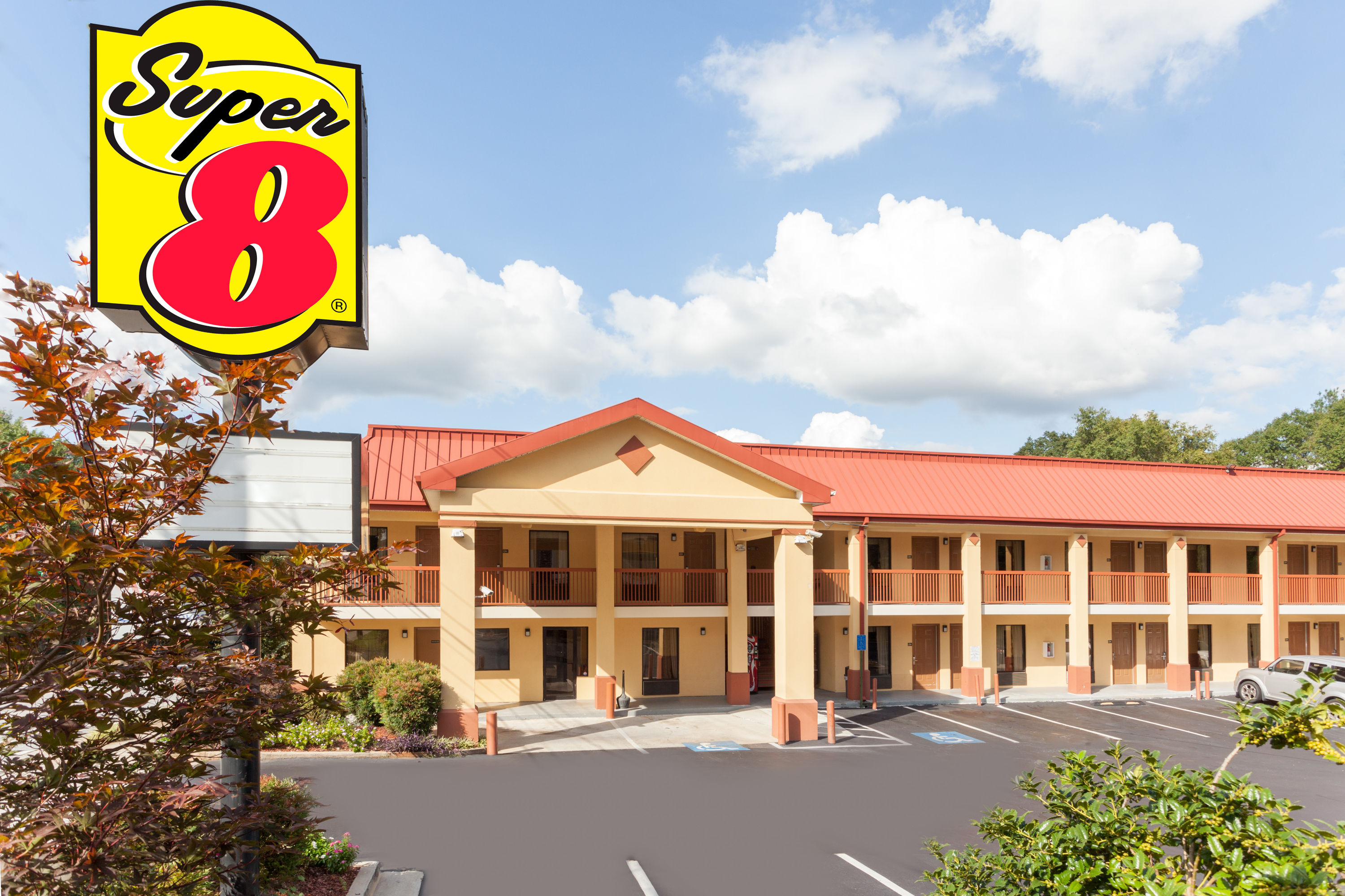 Super 8 by Wyndham Decatur/Dntn/Atlanta Area | Decatur, GA Hotels