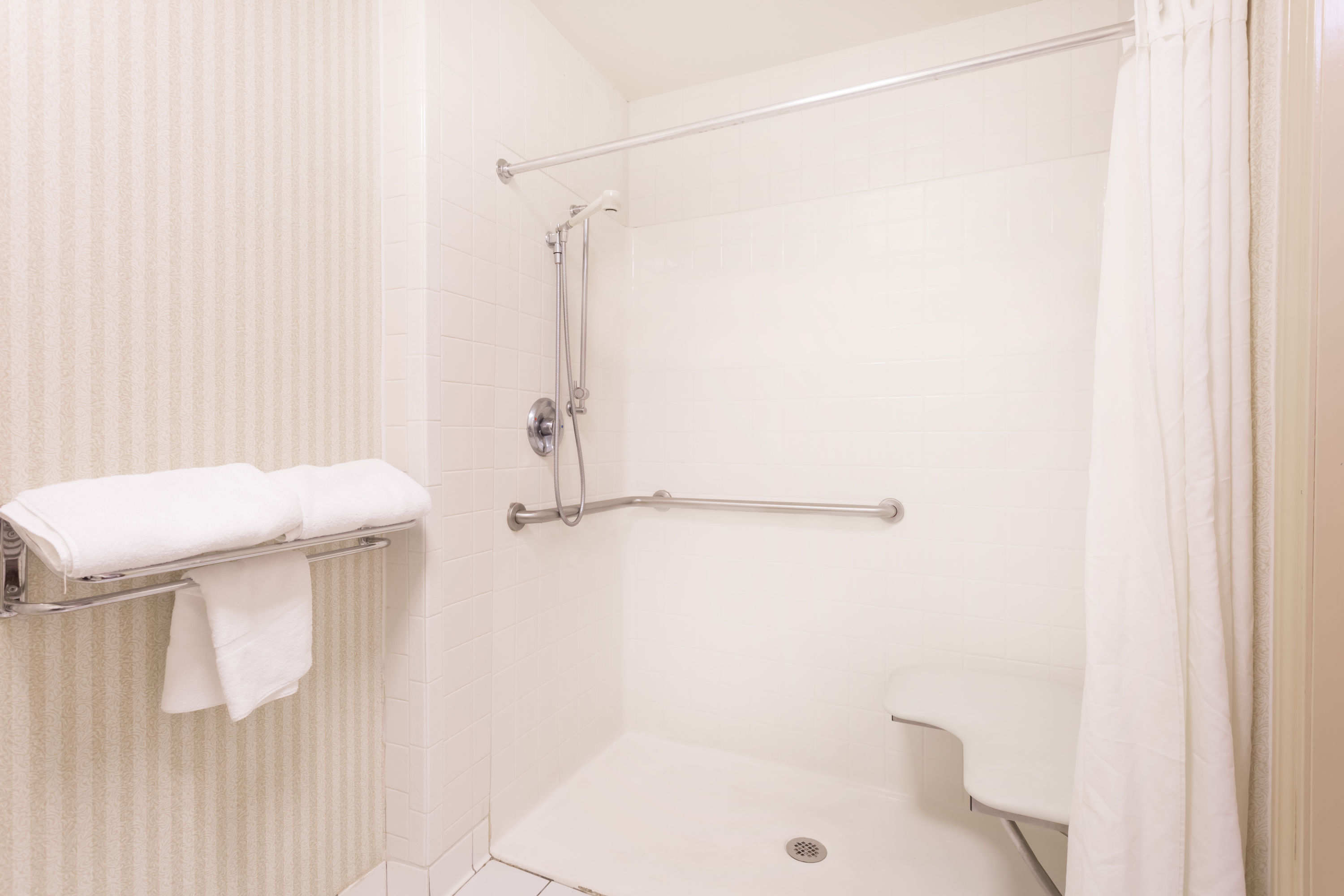 Super 8 By Wyndham Macon West Macon Ga Hotels