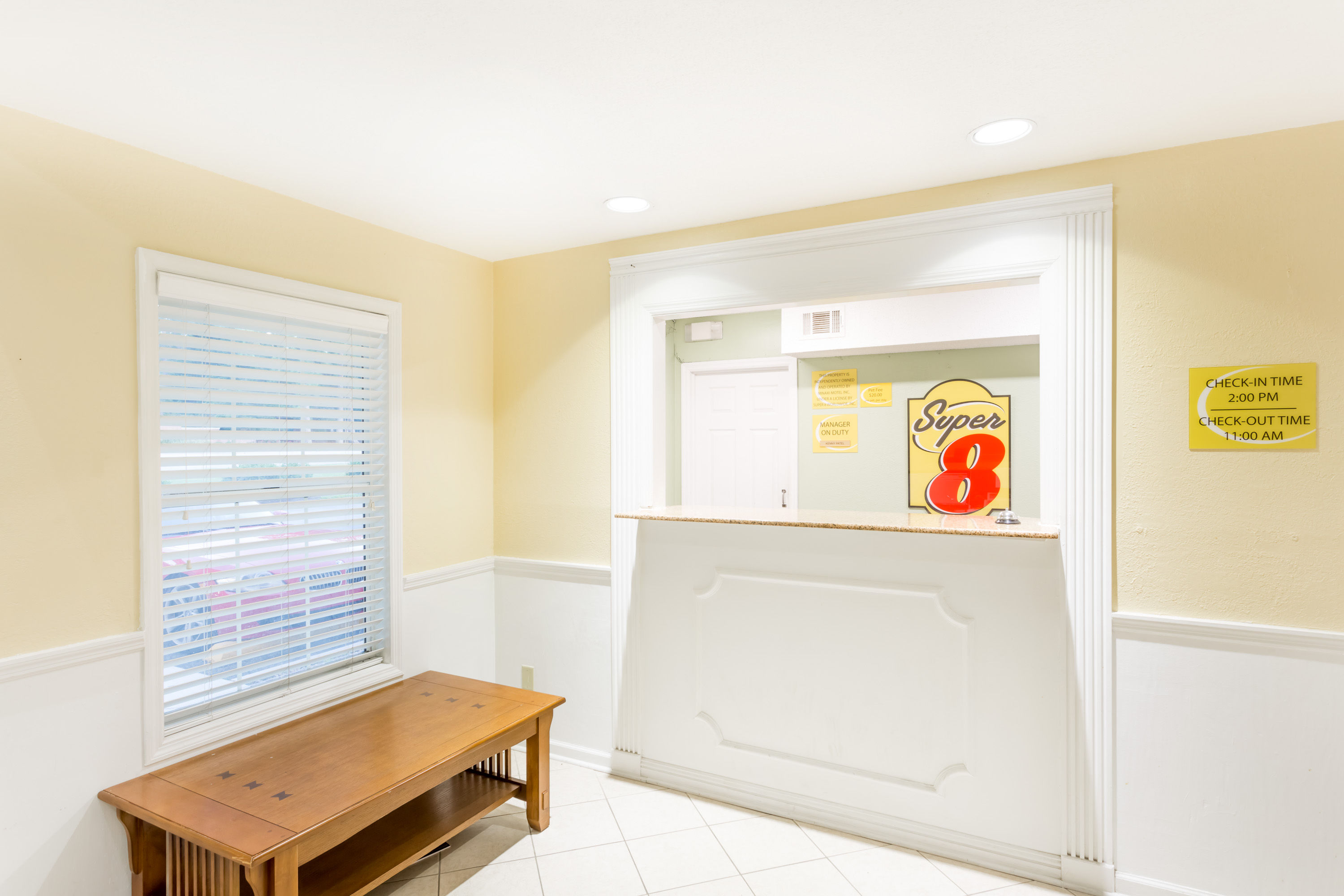 Exterior Day Image of Super 8 by Wyndham Statesboro hotel in Statesboro, Georgia