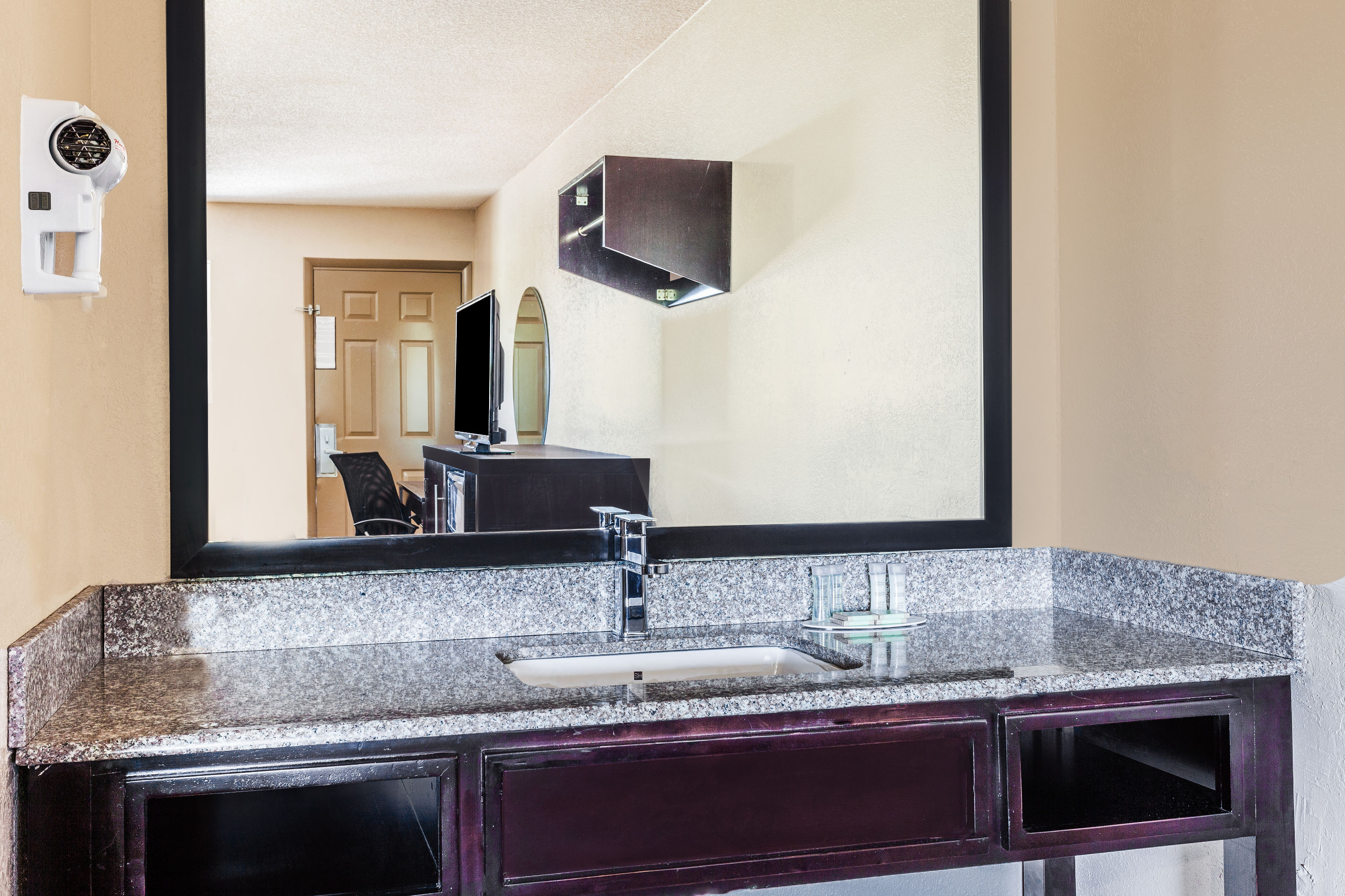 Super 8 By Wyndham Stockbridge Stockbridge Ga Hotels