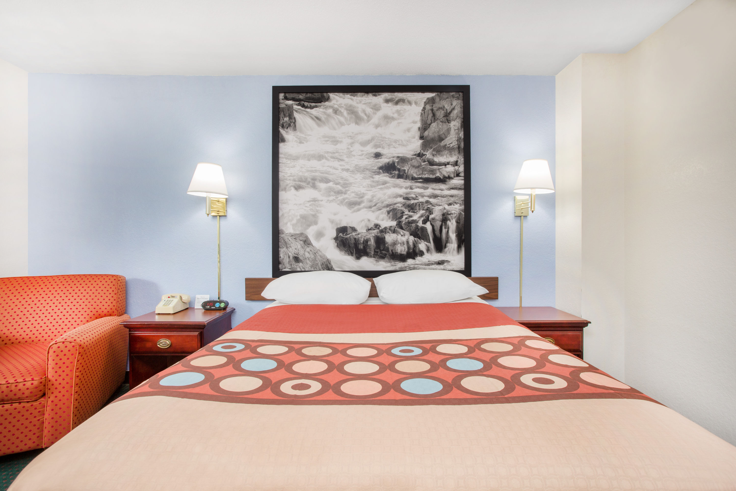 Guest room at the Super 8 by Wyndham Warner Robins in Warner Robins, Georgia