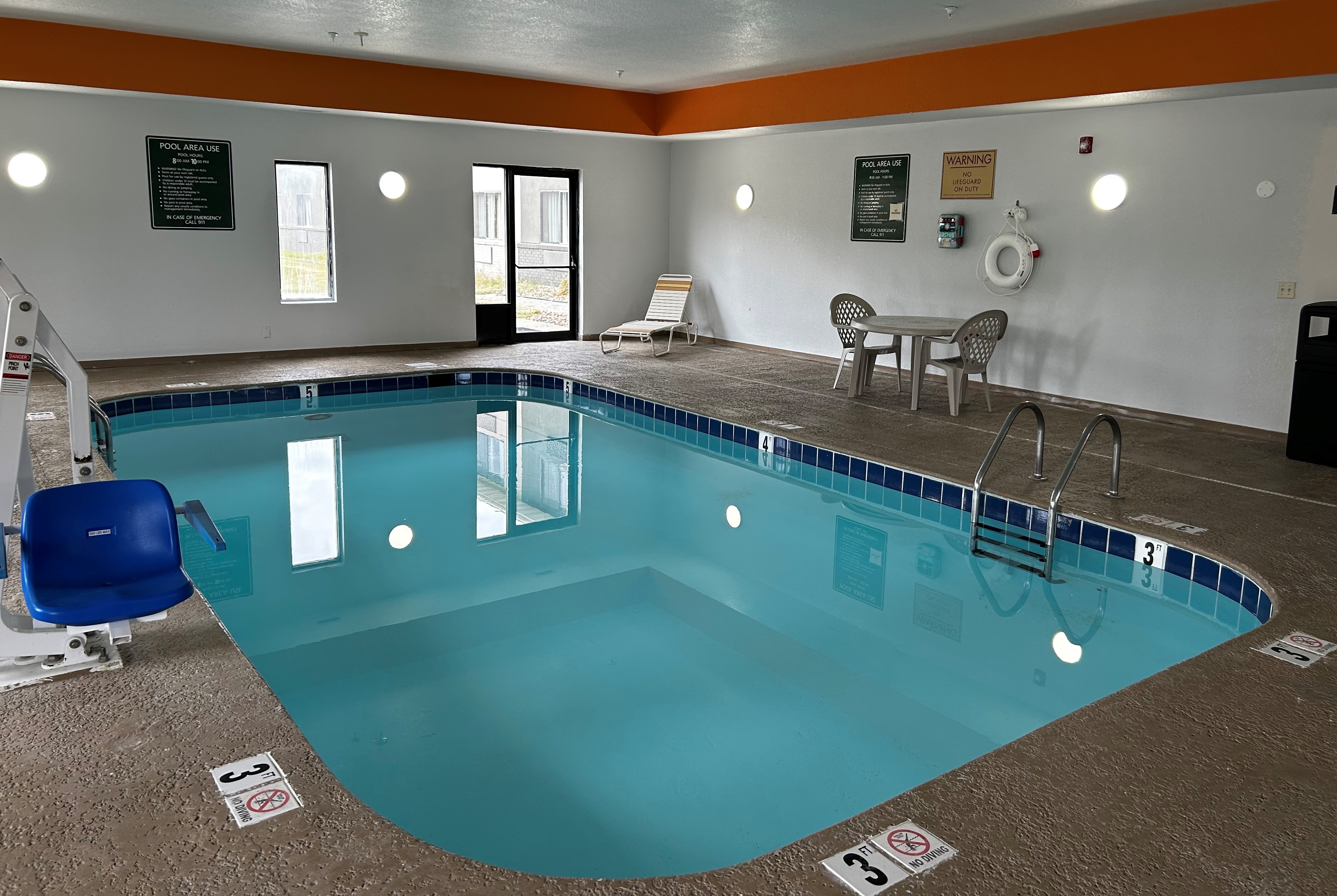 Indoor pool at the Super 8 by Wyndham Ankeny/Des Moines Area in Ankeny, Iowa