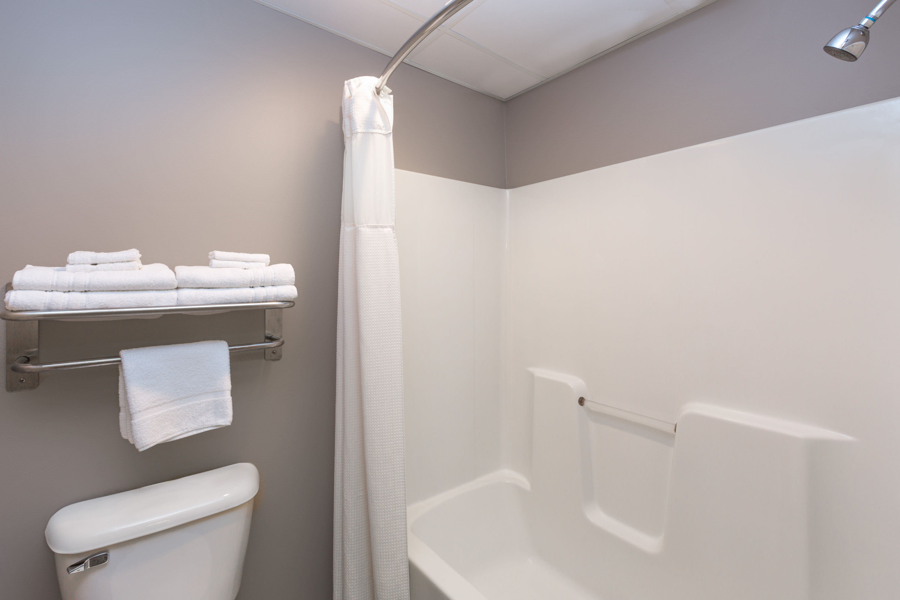 Super 8 by Wyndham Carroll/East Carroll, IA Hotels