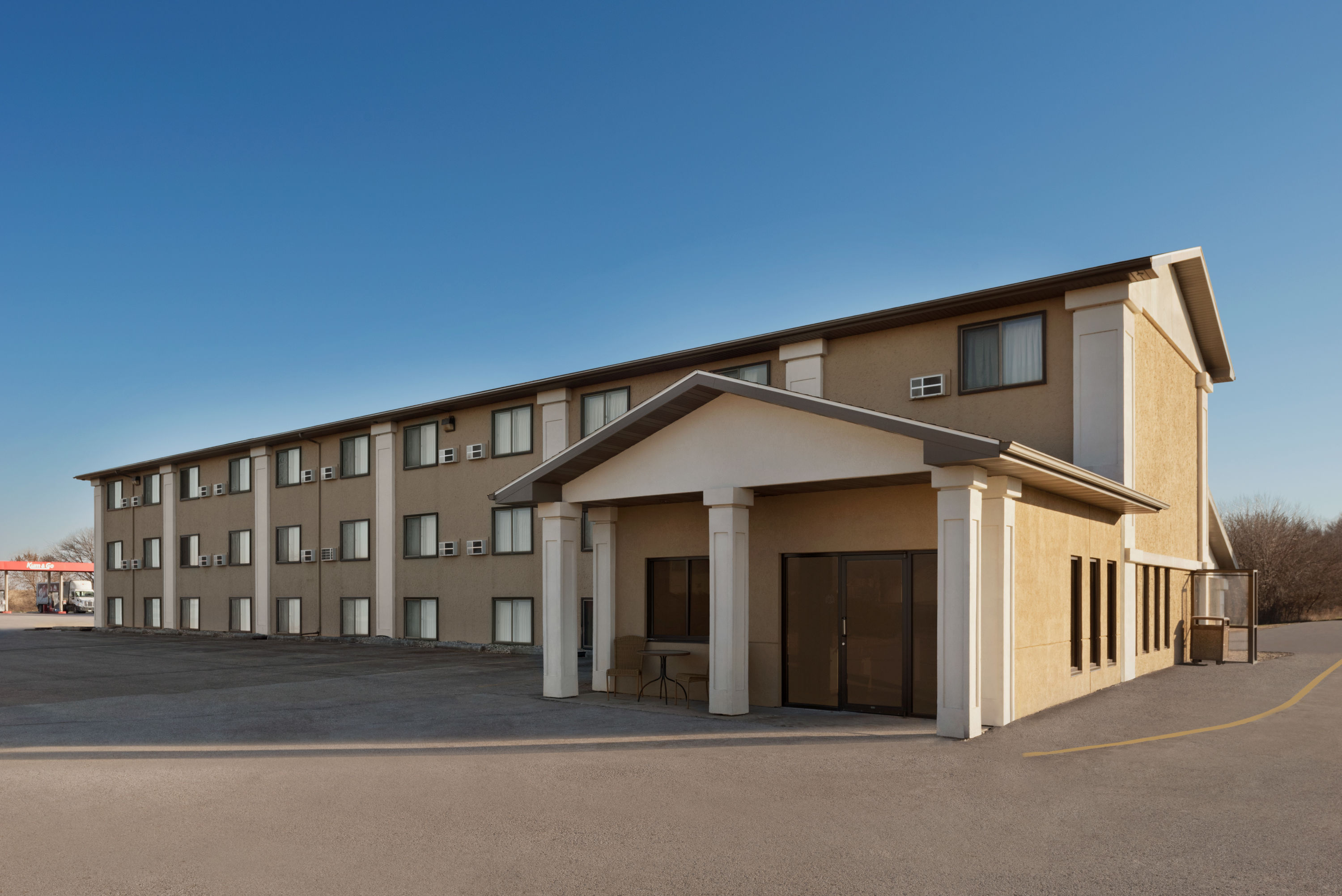 Super 8 By Wyndham Clear Lake Clear Lake Ia Hotels