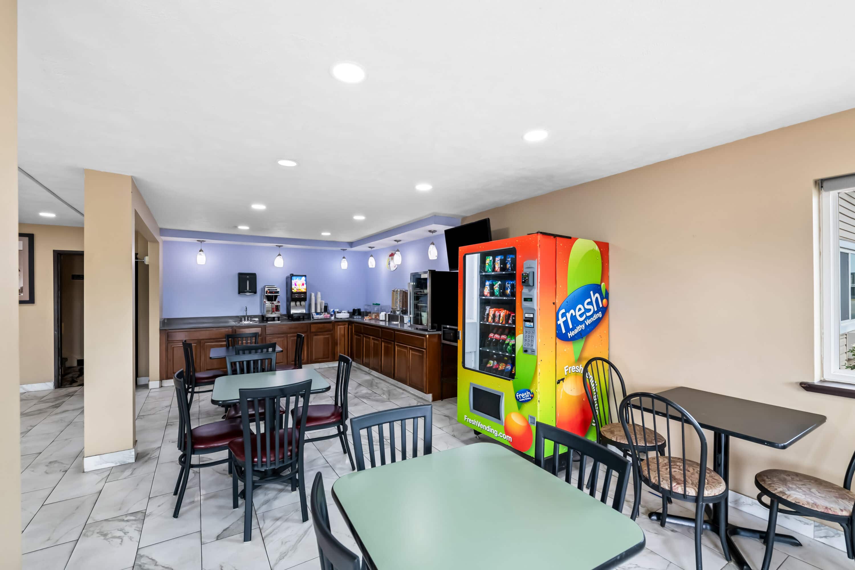 Super 8 by Wyndham Council Bluffs IA Omaha NE Area | Council