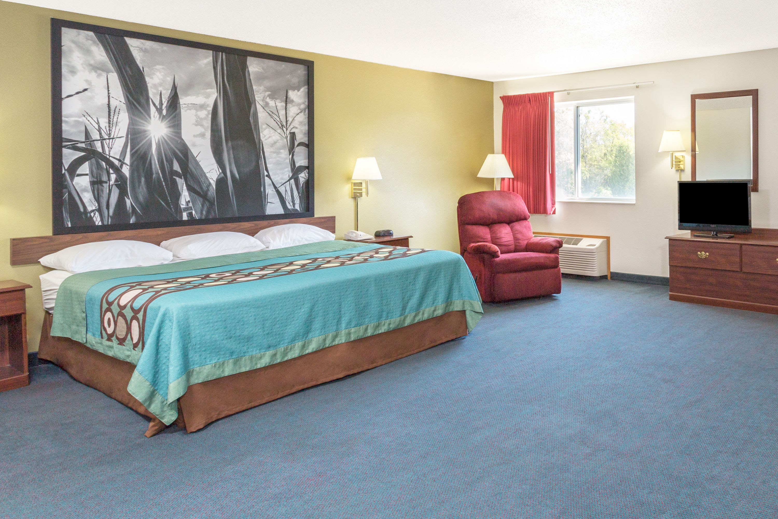 Super 8 by Wyndham Cresco IA suite in Cresco, Iowa