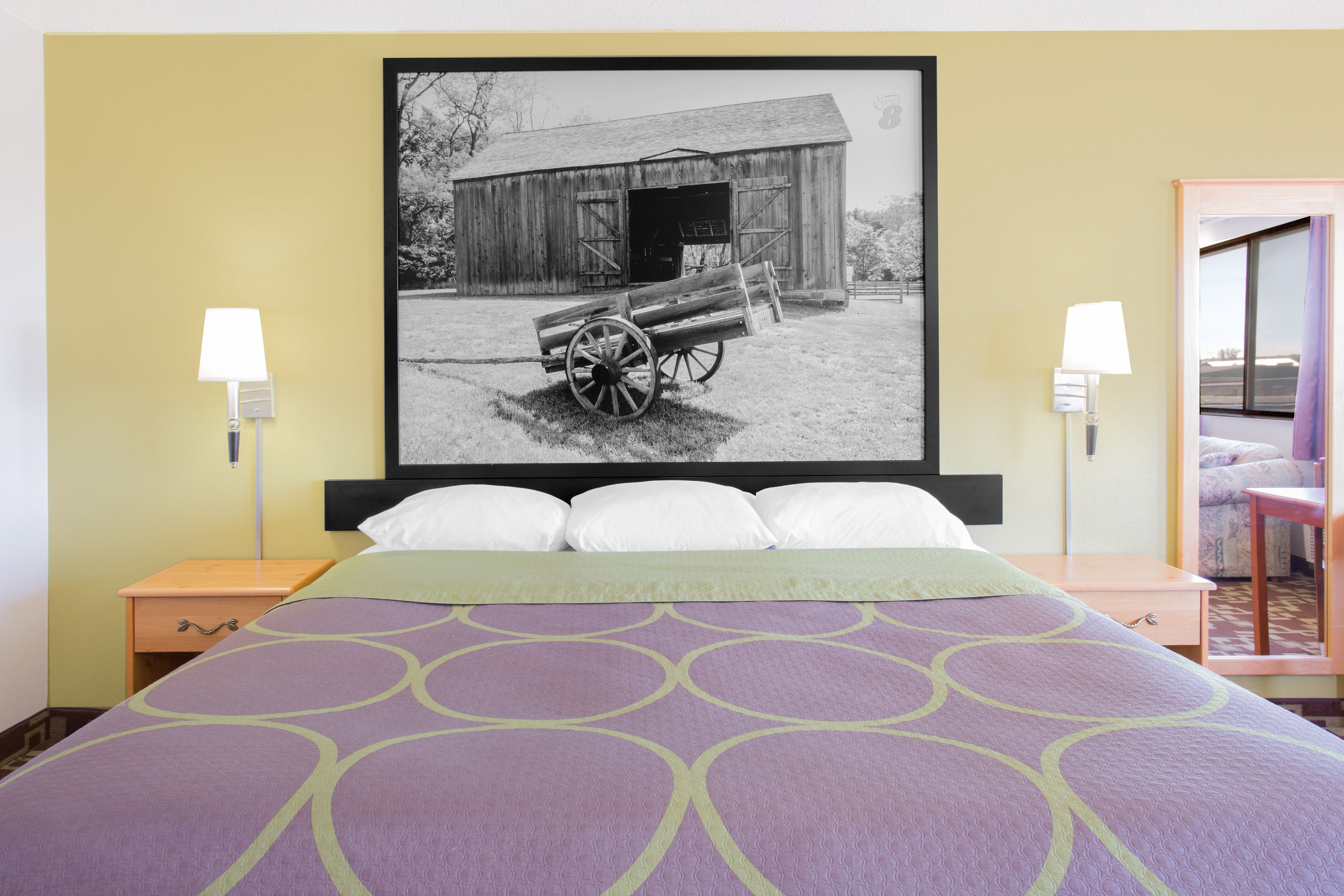 Super 8 by Wyndham Independence IA suite in Independence, Iowa