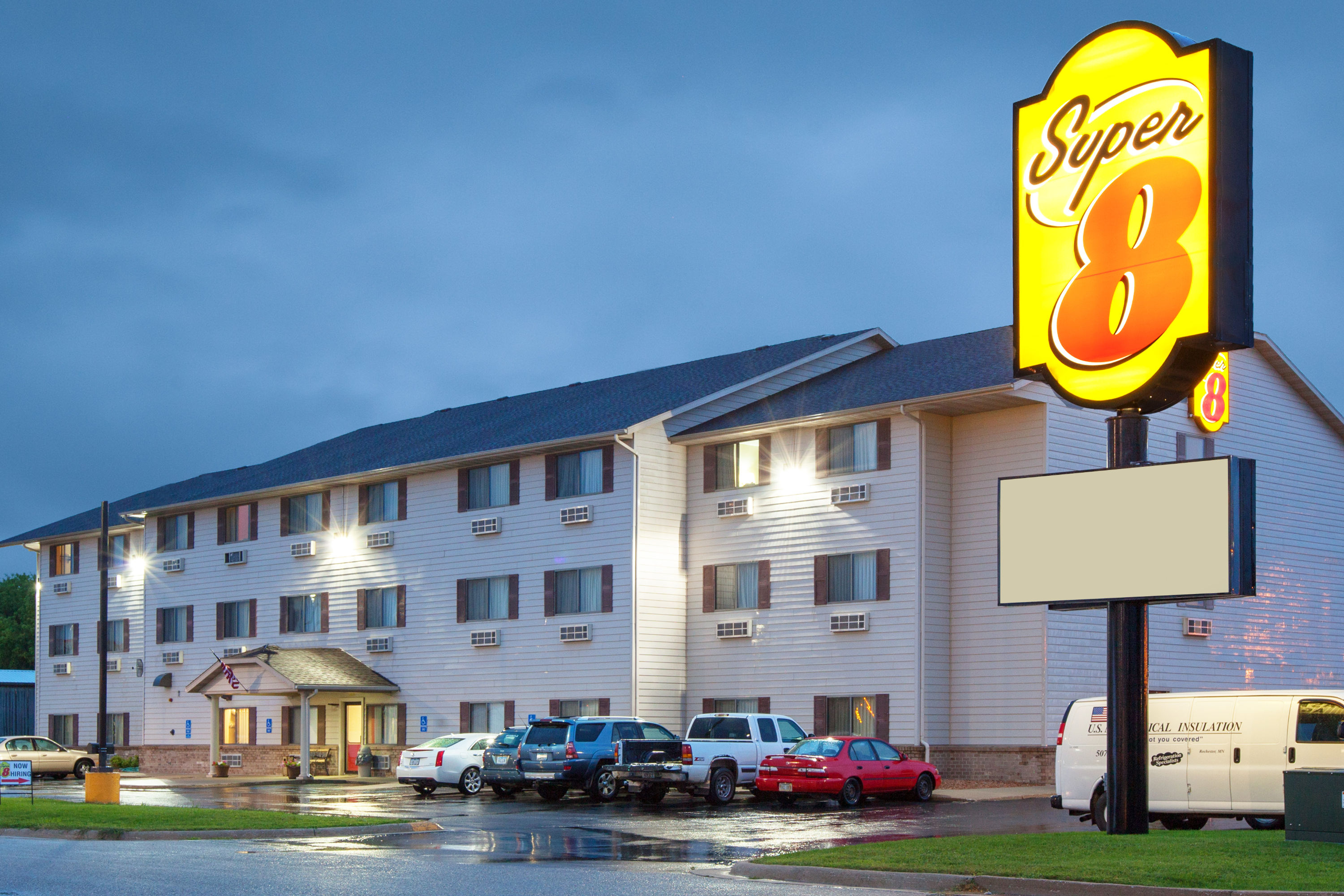 Super 8 by Wyndham Mason City Mason City IA Hotels