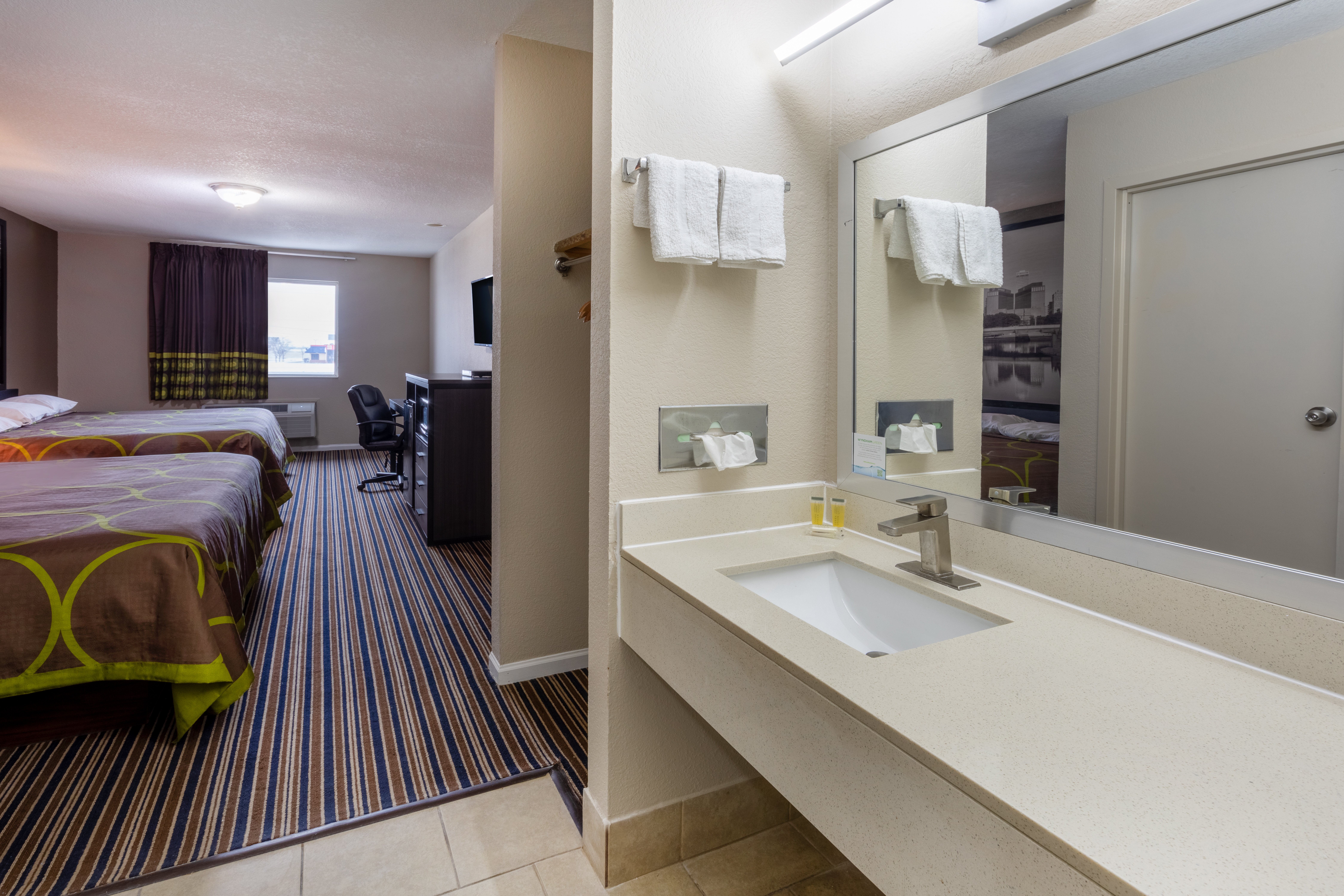 Guest room at the Super 8 by Wyndham Missouri Valley in Missouri Valley, Iowa