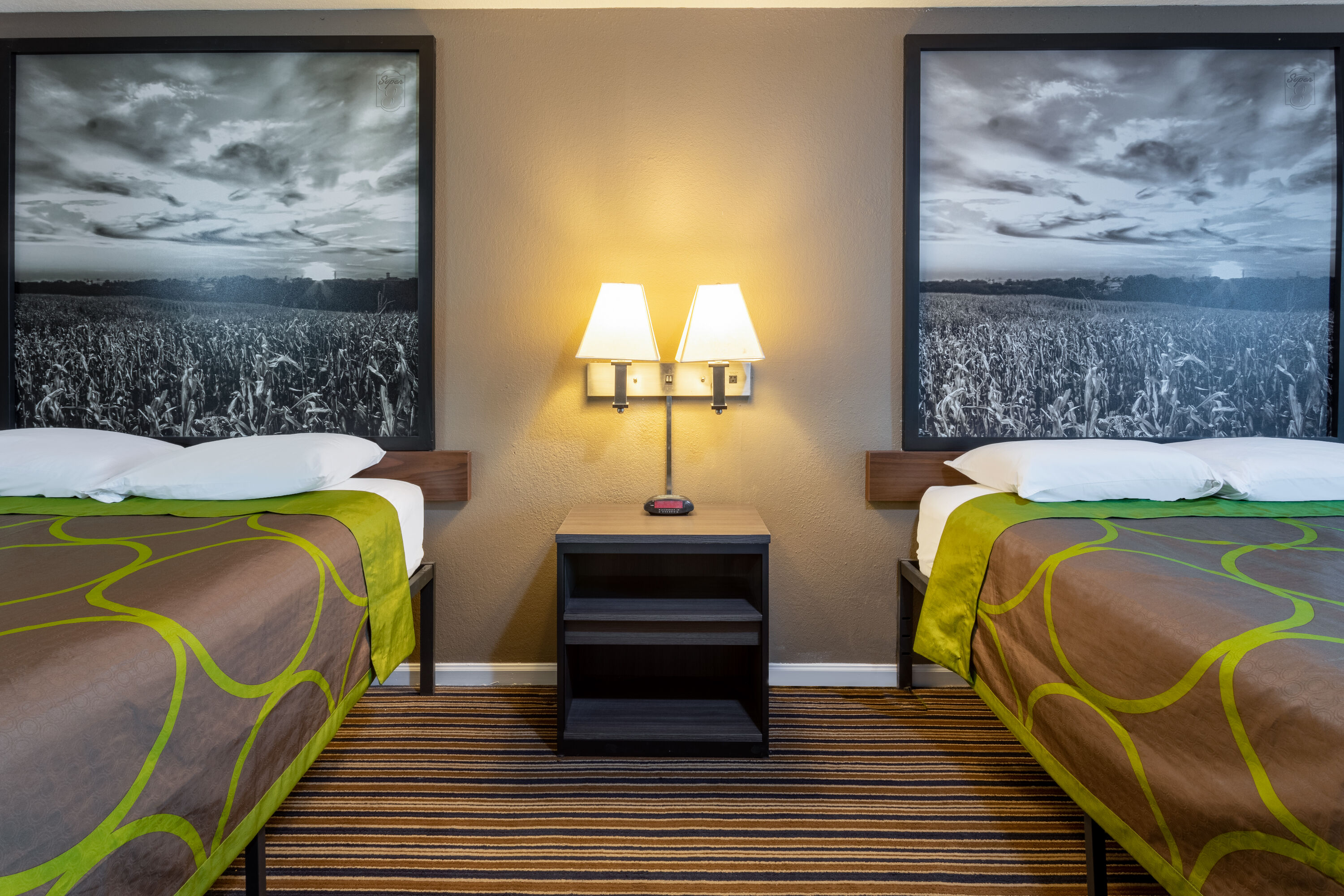 Guest room at the Super 8 by Wyndham Missouri Valley in Missouri Valley, Iowa