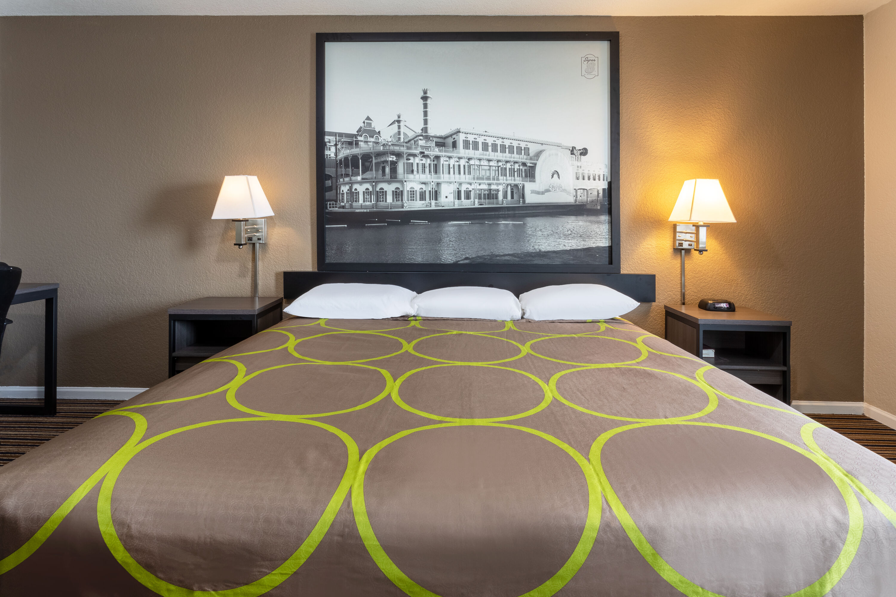 Guest room at the Super 8 by Wyndham Missouri Valley in Missouri Valley, Iowa