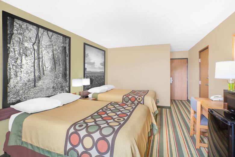 Guest room at the Super 8 Mt Pleasant in Mount Pleasant, Iowa