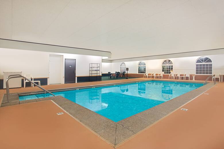 Pool at the Super 8 New Hampton in New Hampton, Iowa