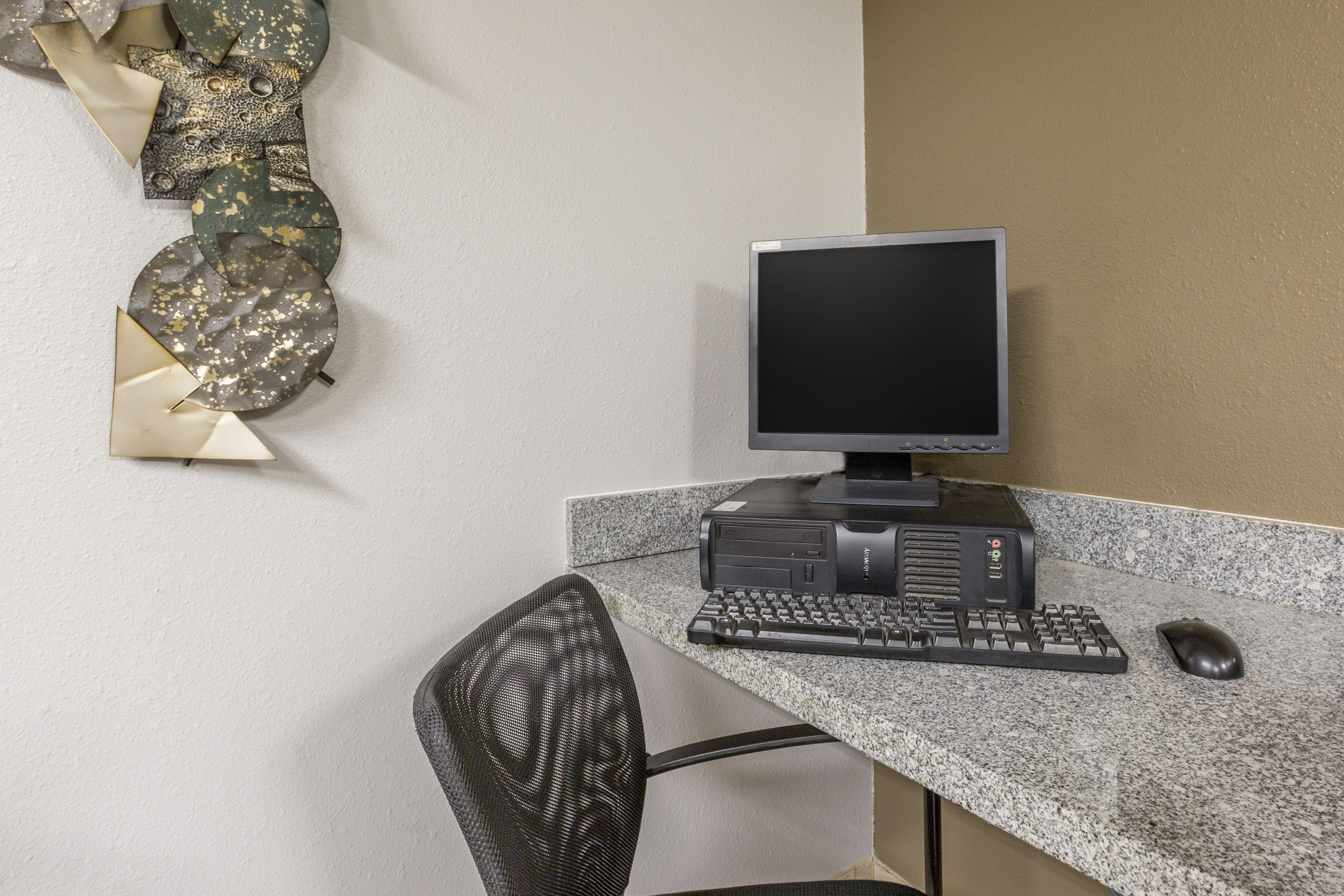 Super 8 by Wyndham Osceola IA business center in Osceola, Iowa