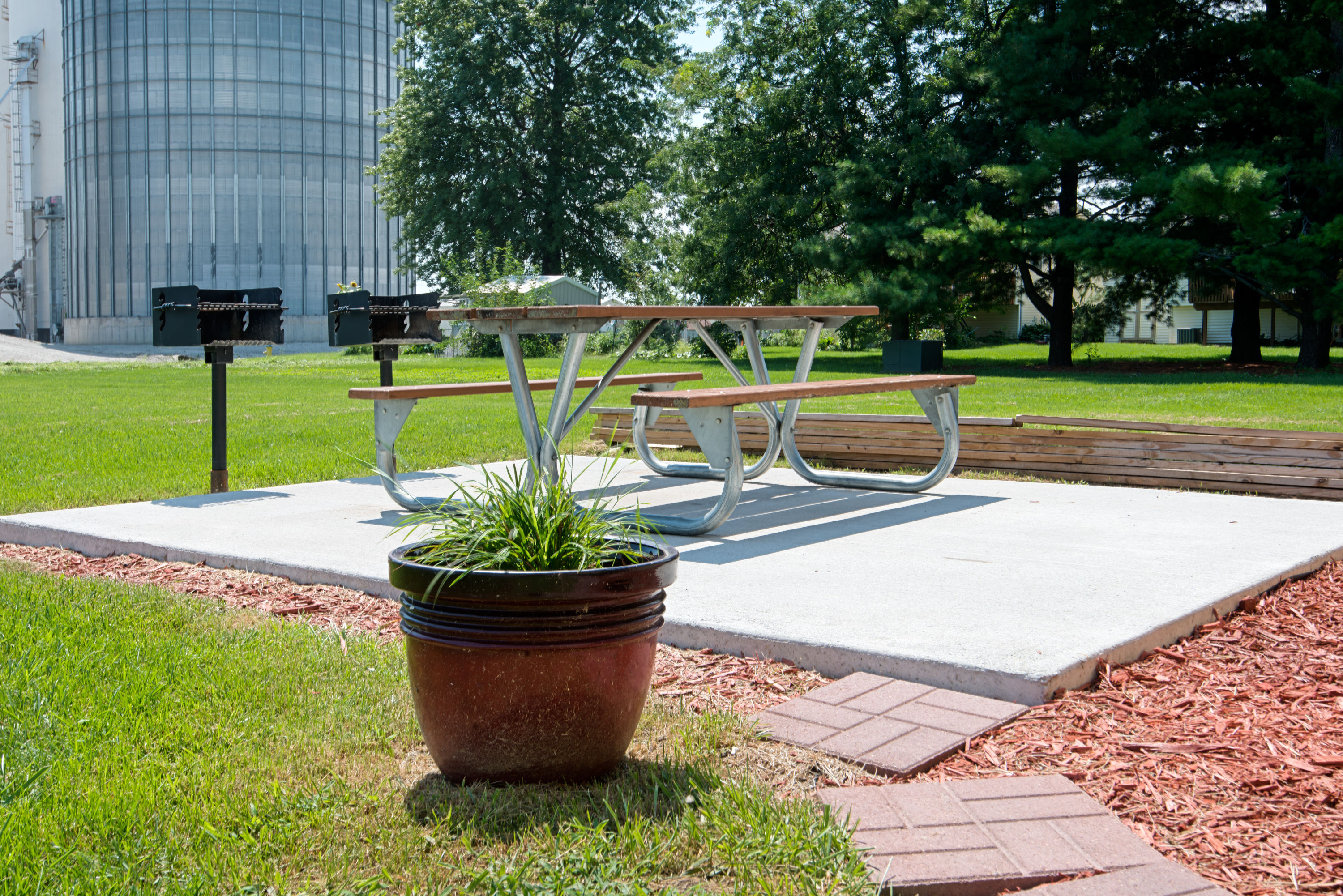 Super 8 by Wyndham Pella basics