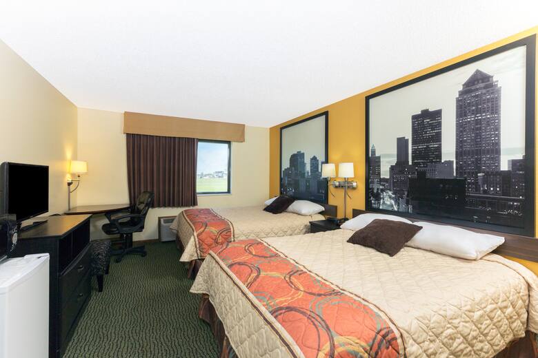 Guest room at the Super 8 Perry IA in Perry, Iowa