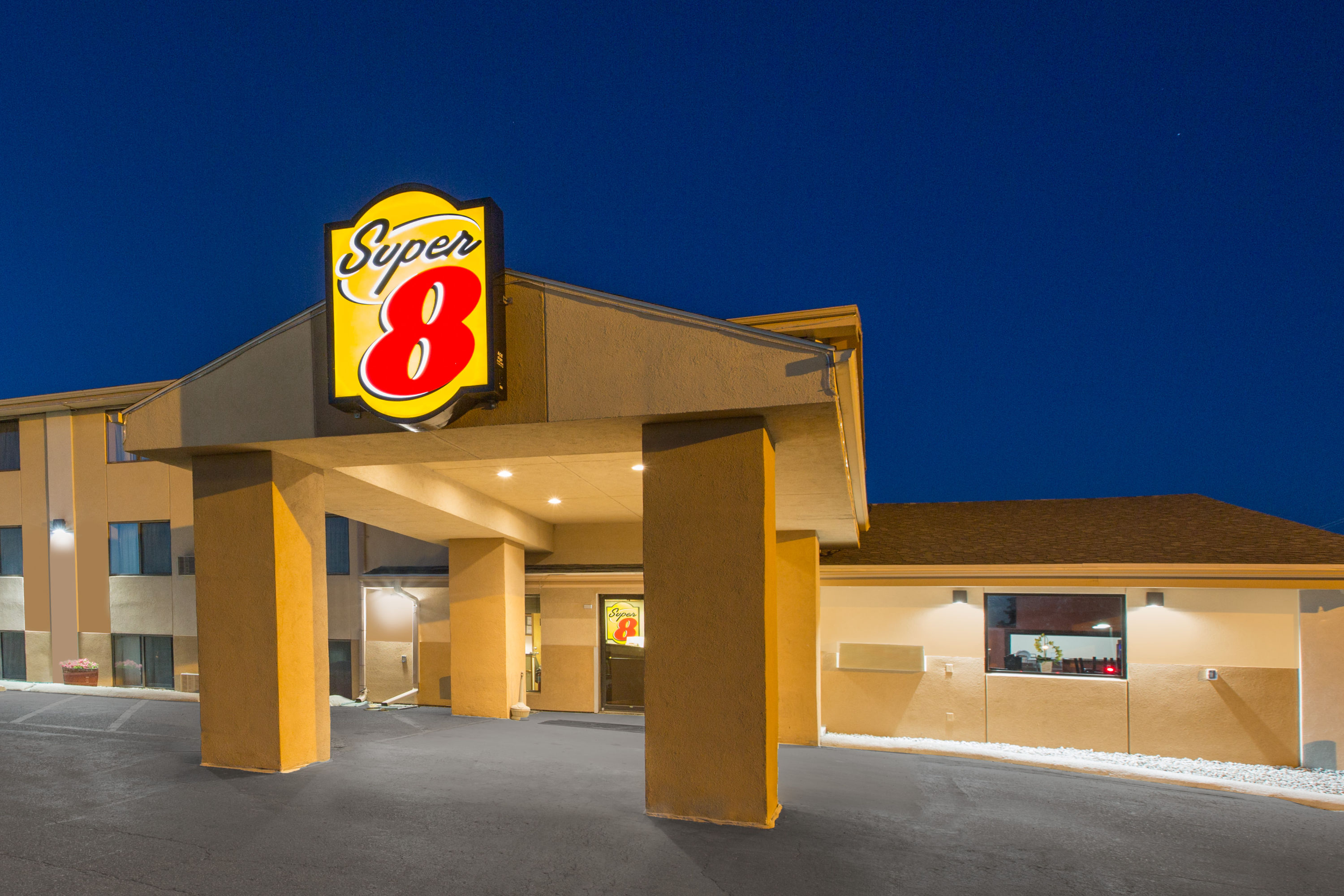 Exterior Dusk Image of Super 8 by Wyndham Sioux City/Morningside Area hotel in Sioux City, Iowa