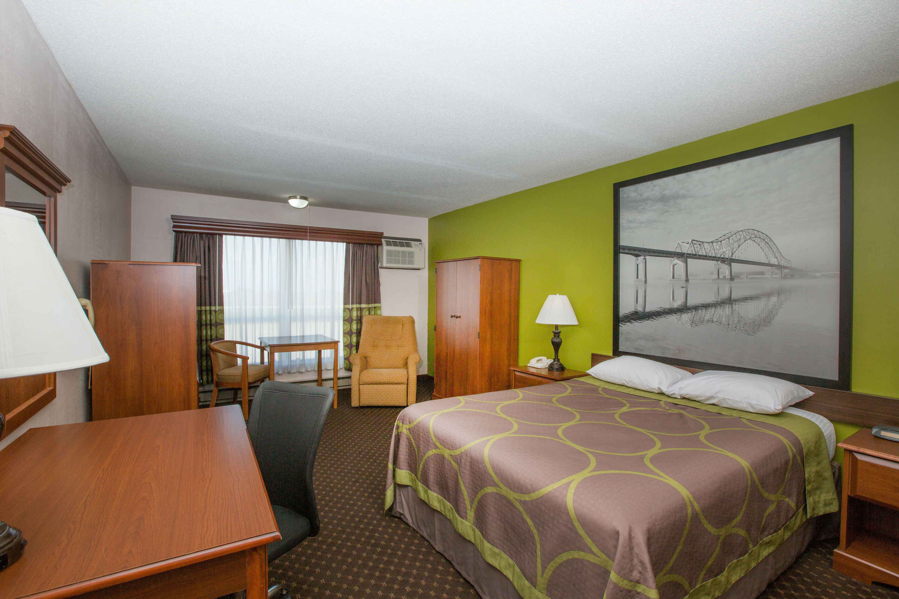 Super 8 Williamsburg Ia