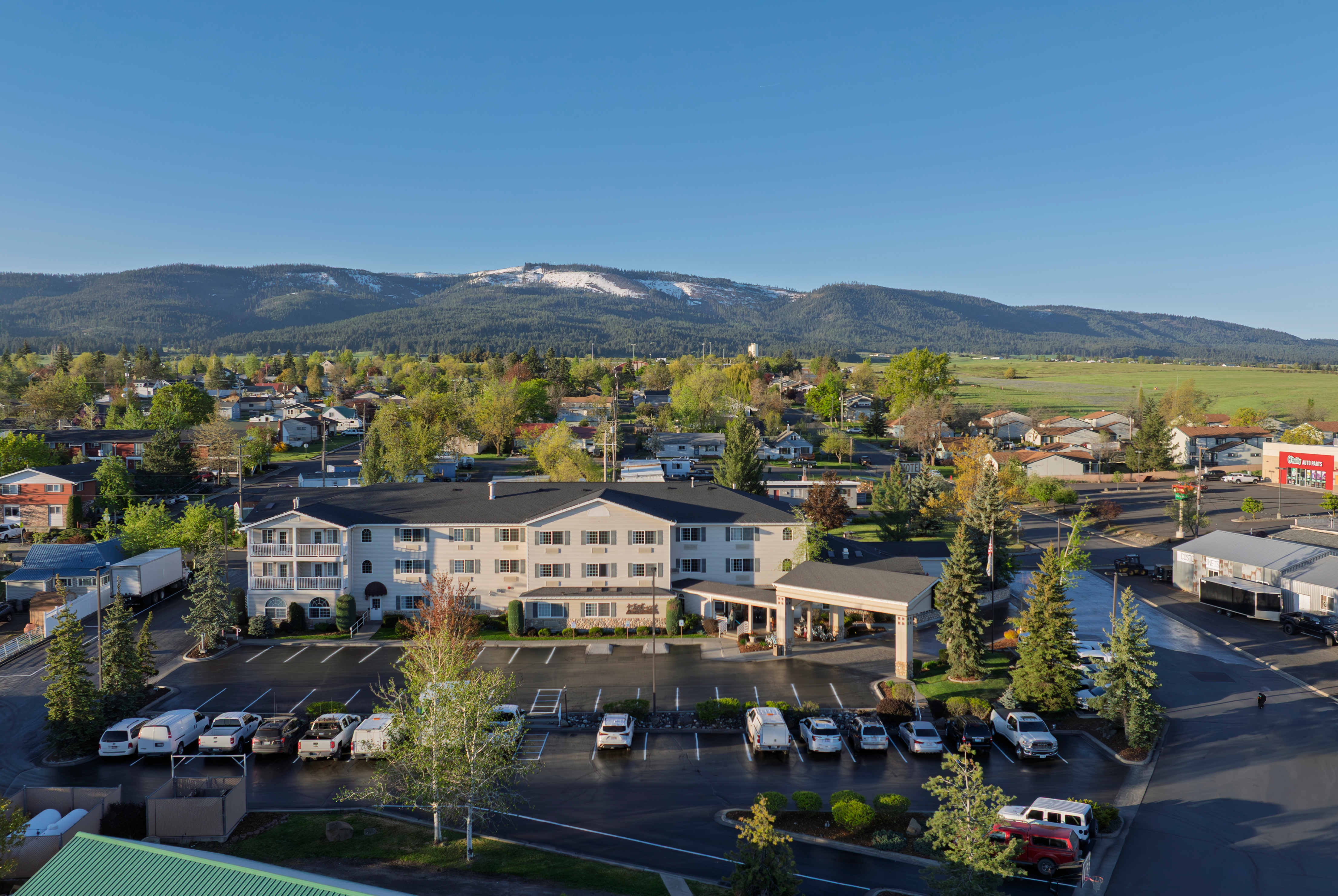 Exterior of Super 8 by Wyndham Grangeville hotel in Grangeville, Idaho