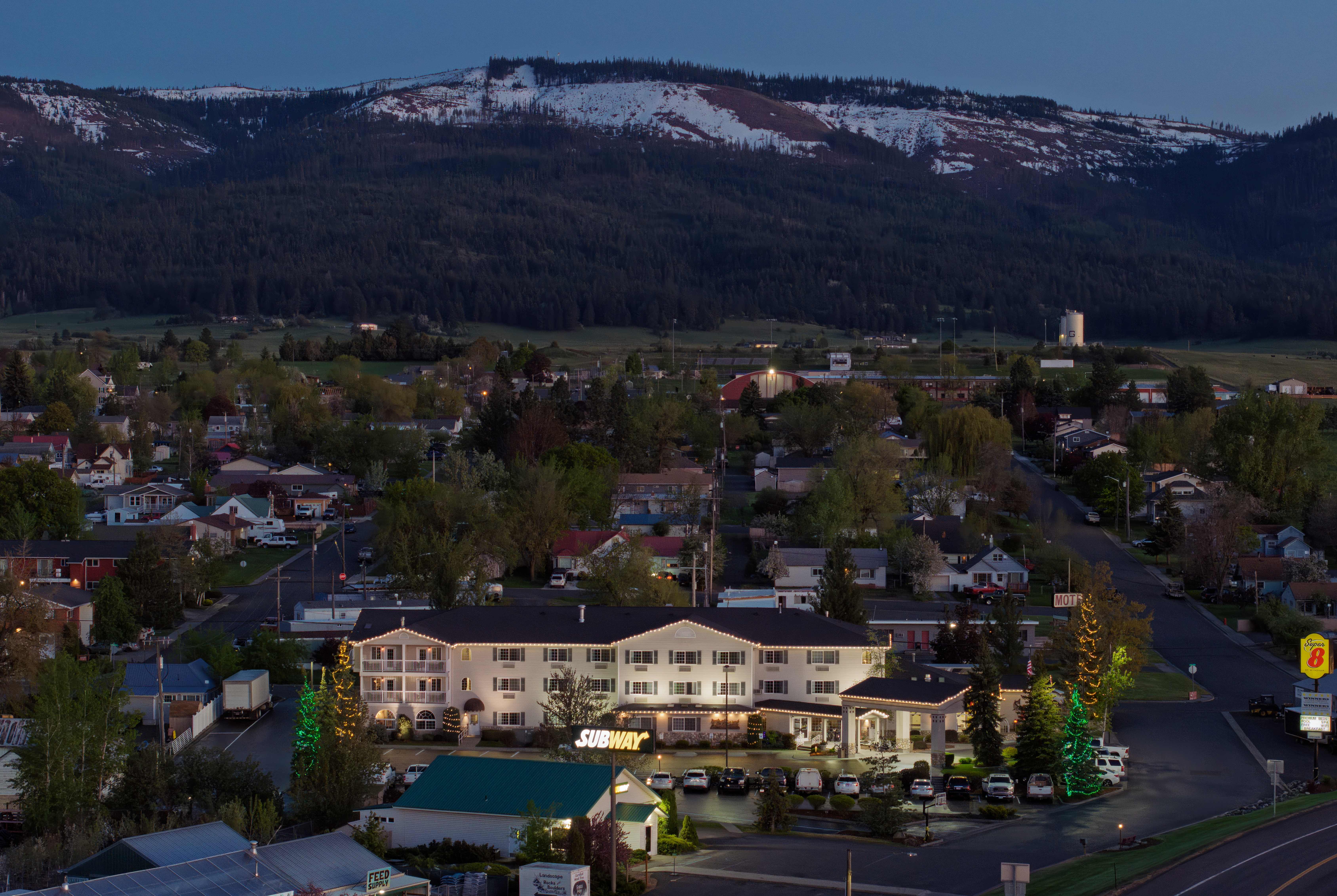 Exterior of Super 8 by Wyndham Grangeville hotel in Grangeville, Idaho