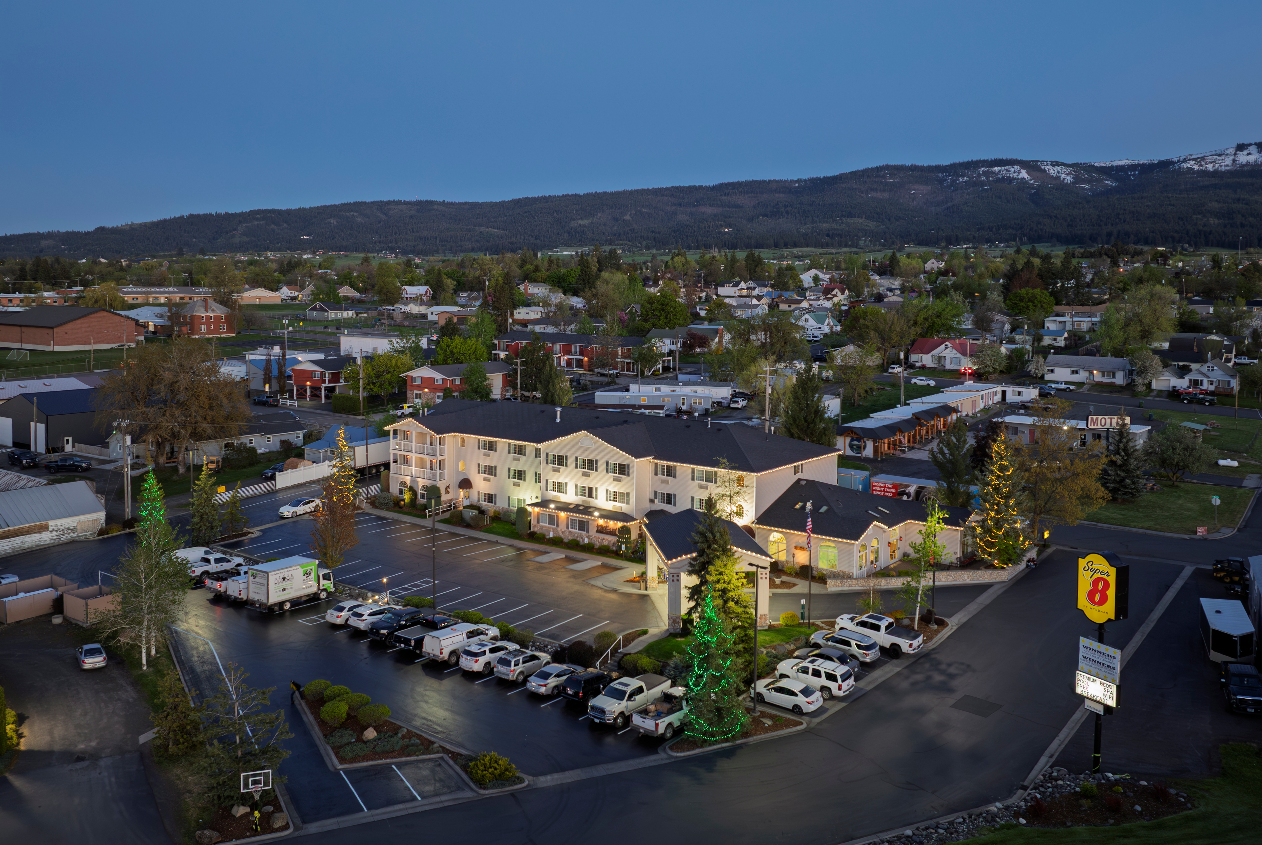 Exterior of Super 8 by Wyndham Grangeville hotel in Grangeville, Idaho