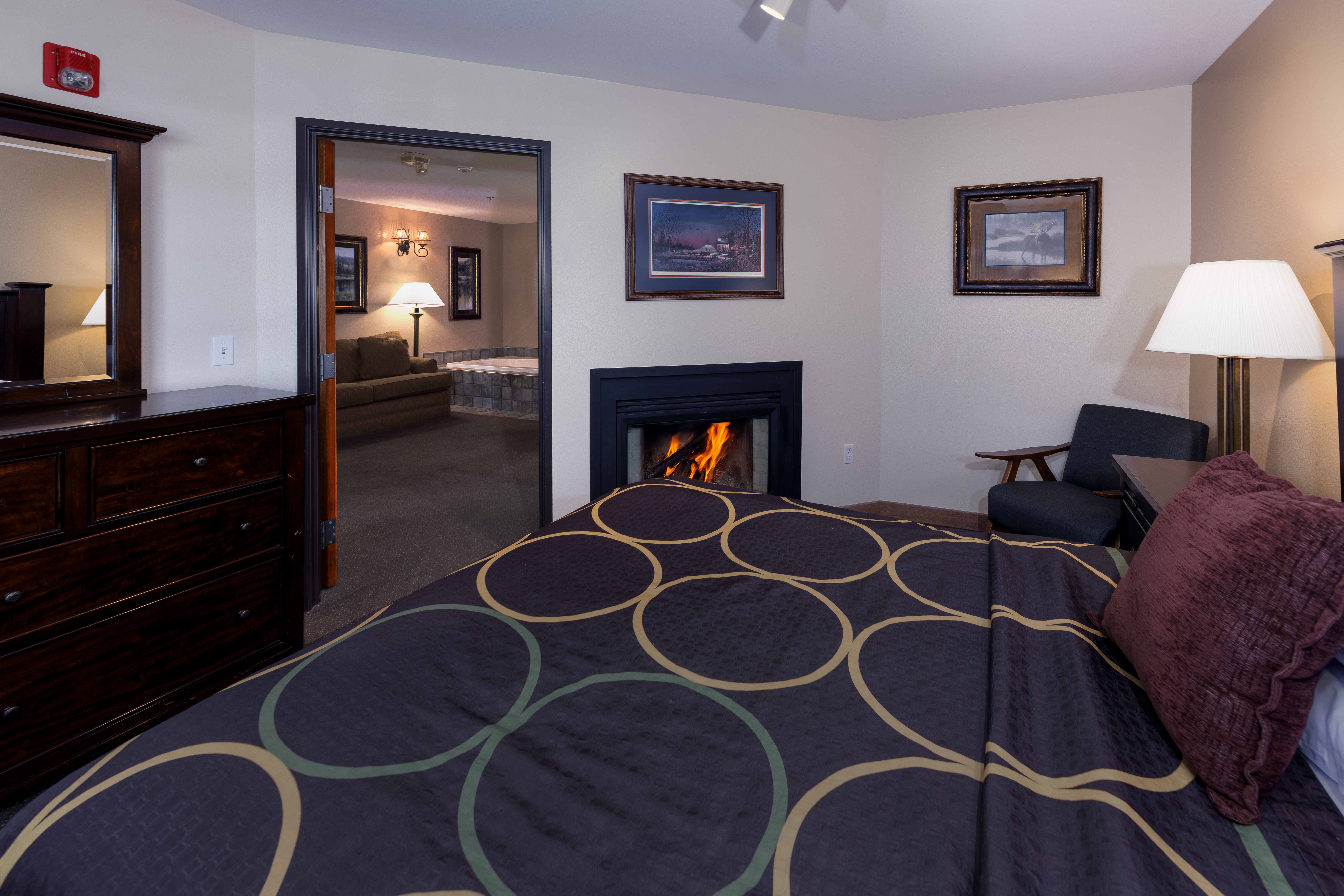 Guest room at the Super 8 by Wyndham Grangeville in Grangeville, Idaho