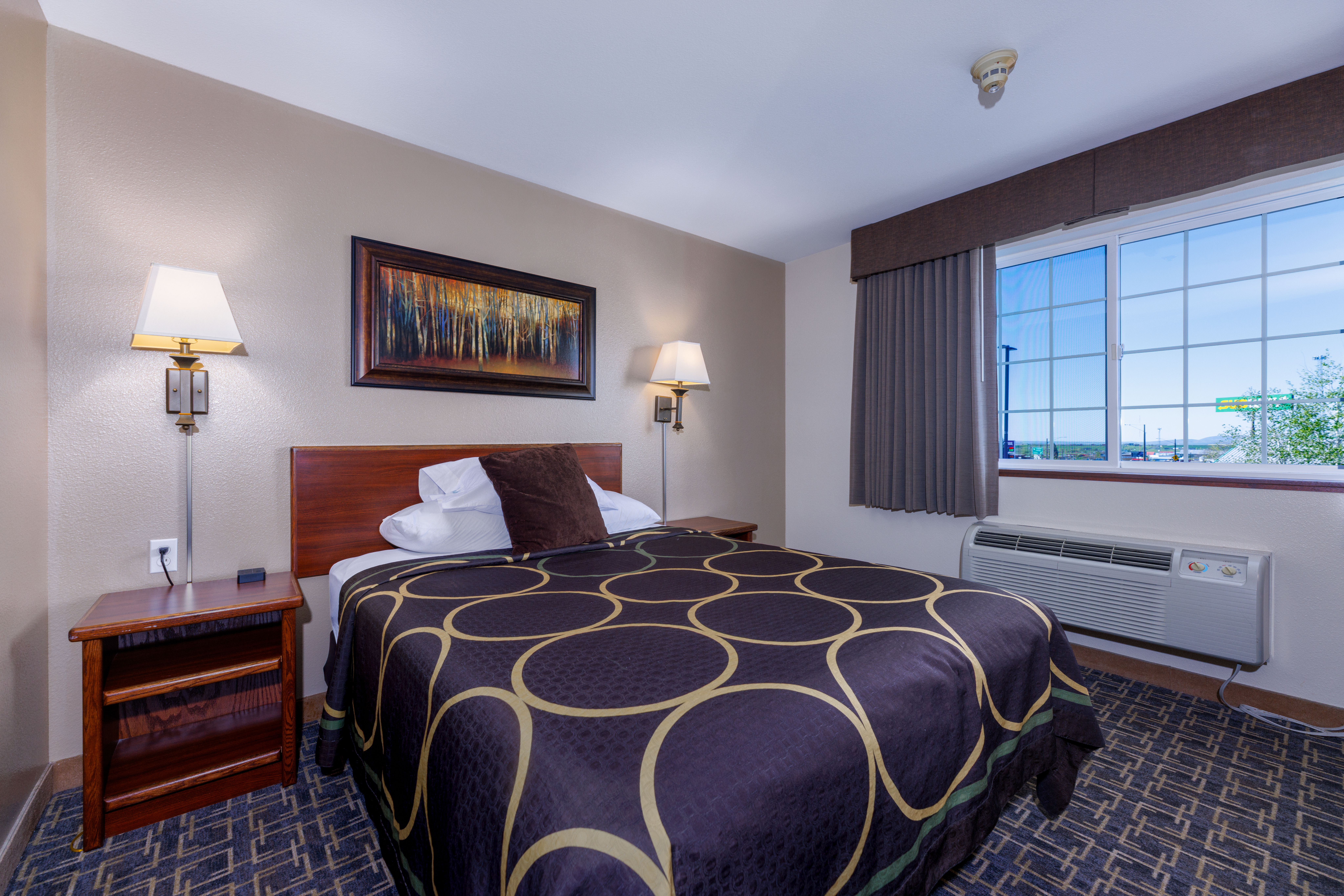 Guest room at the Super 8 by Wyndham Grangeville in Grangeville, Idaho