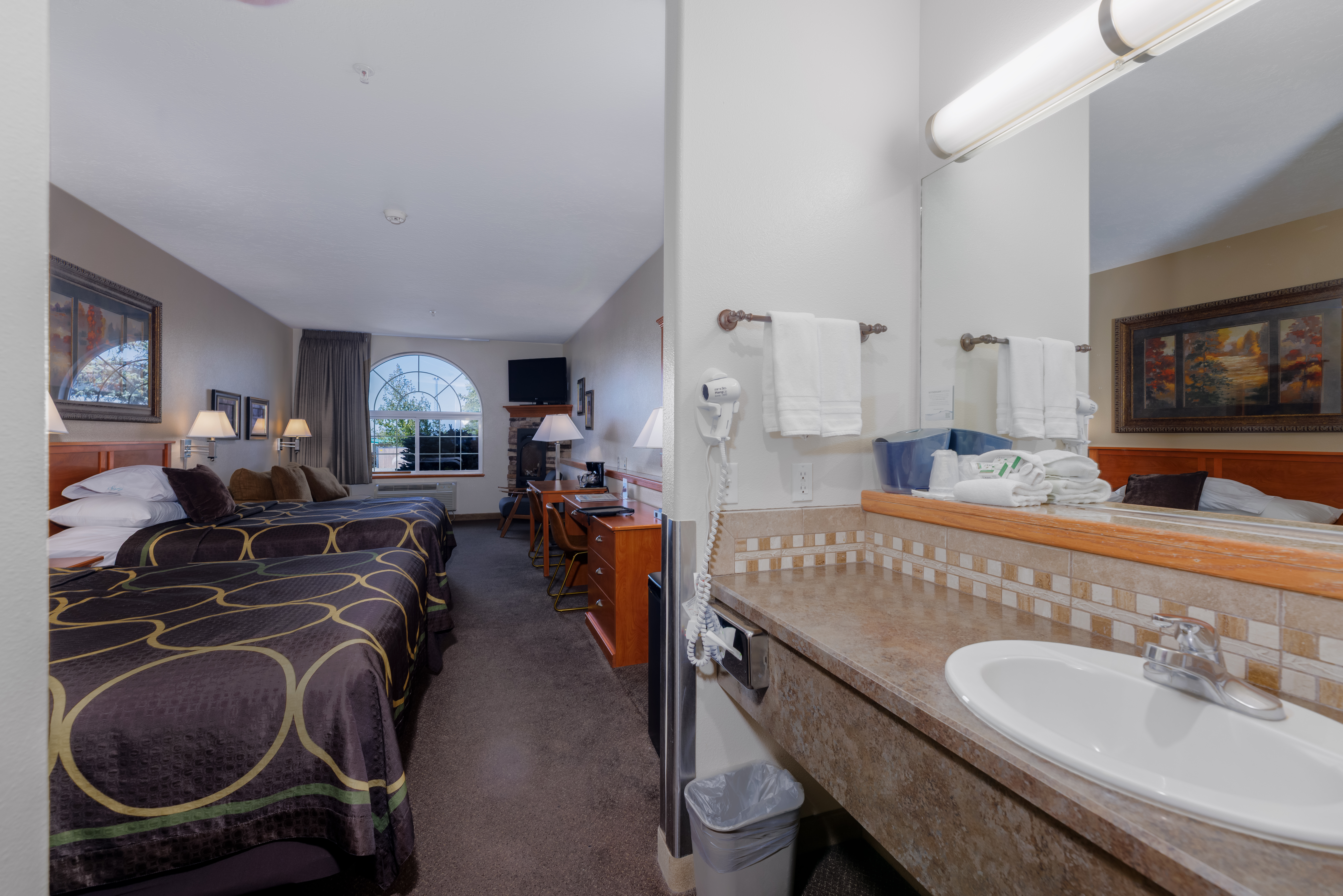 Guest room at the Super 8 by Wyndham Grangeville in Grangeville, Idaho