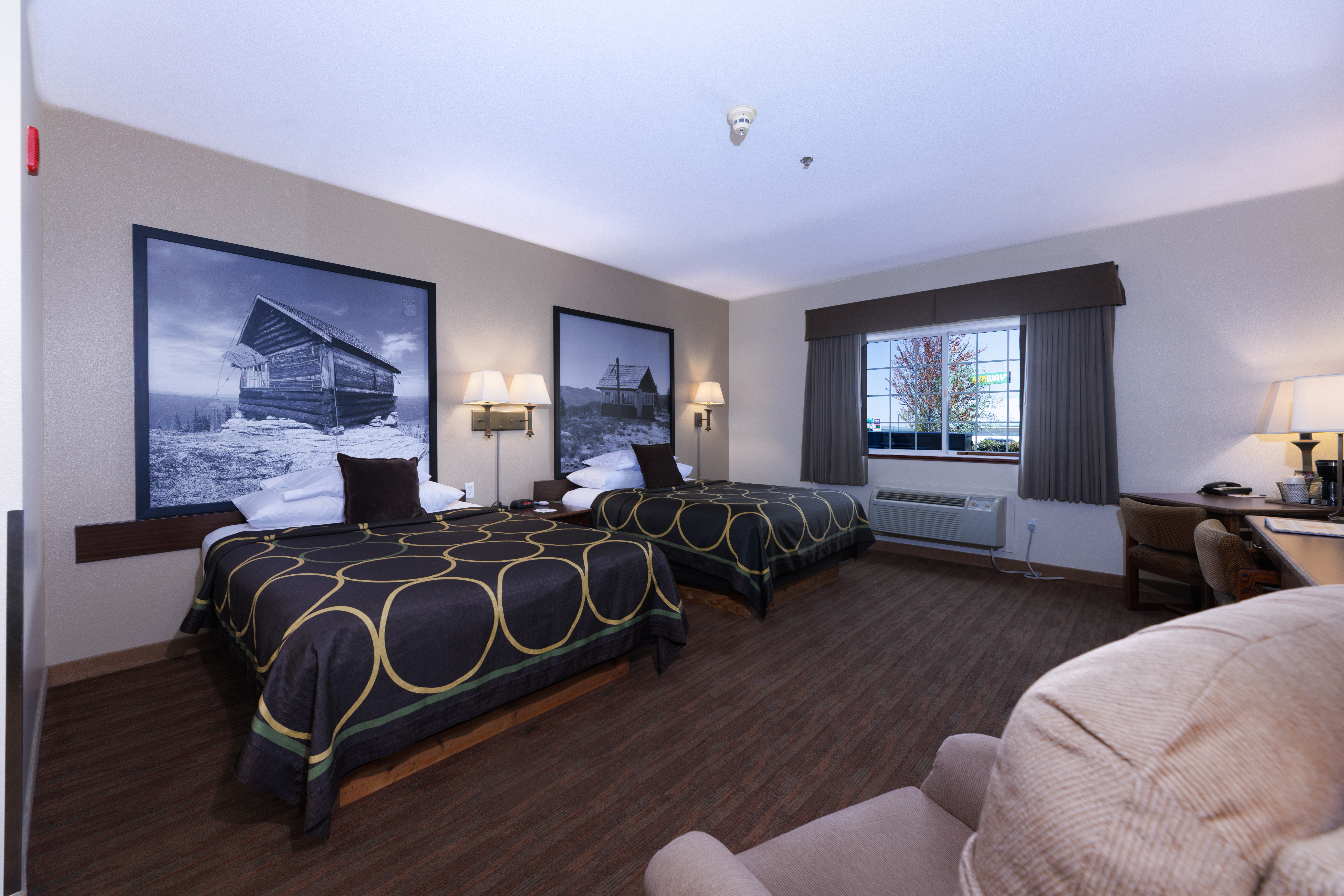 Guest room at the Super 8 by Wyndham Grangeville in Grangeville, Idaho