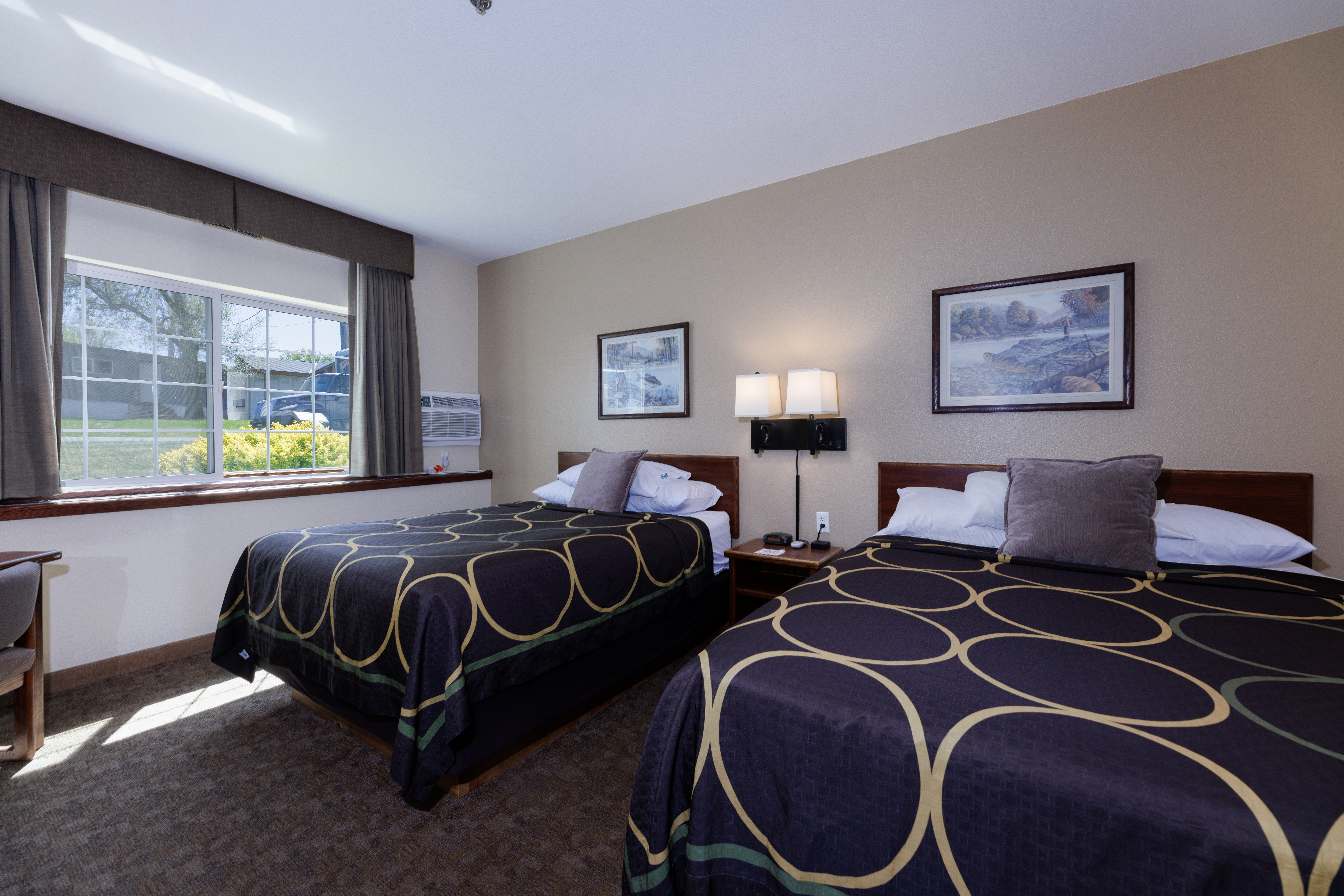 Guest room at the Super 8 by Wyndham Grangeville in Grangeville, Idaho