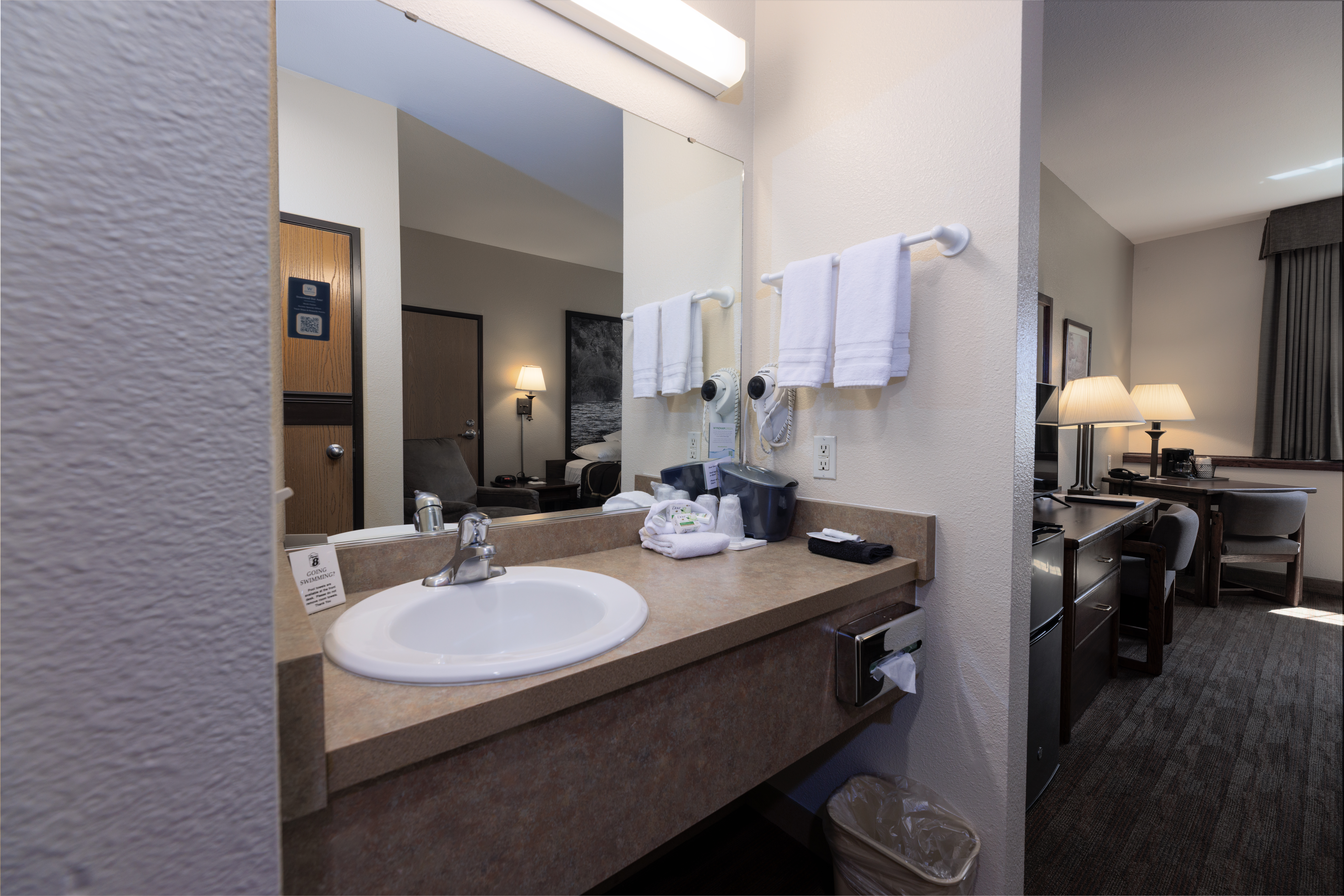 Guest room at the Super 8 by Wyndham Grangeville in Grangeville, Idaho