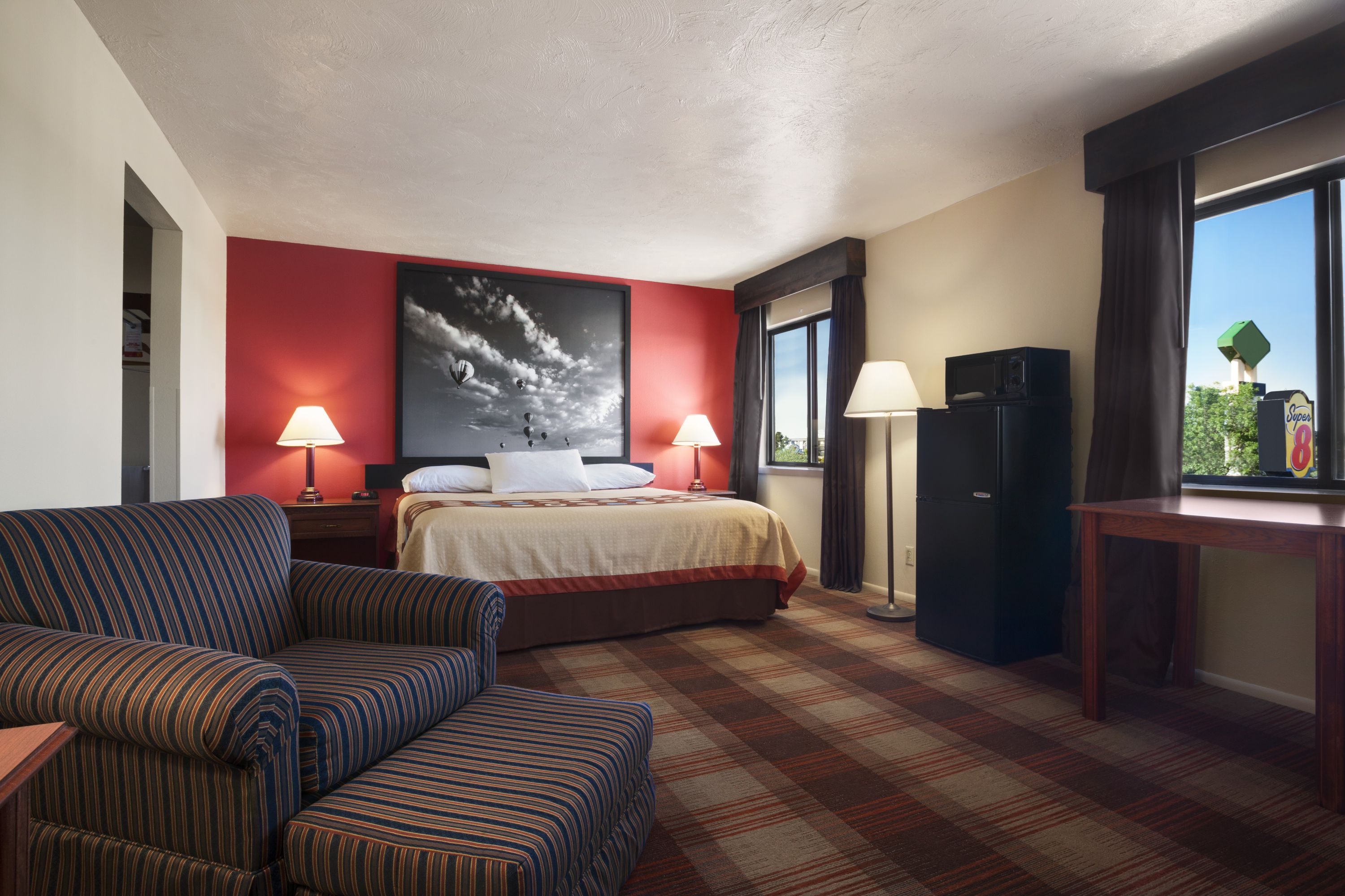 Super 8 by Wyndham Idaho Falls suite in Idaho Falls, Idaho