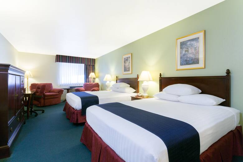 Guest room at the Super 8 Montpelier in Montpelier, Idaho