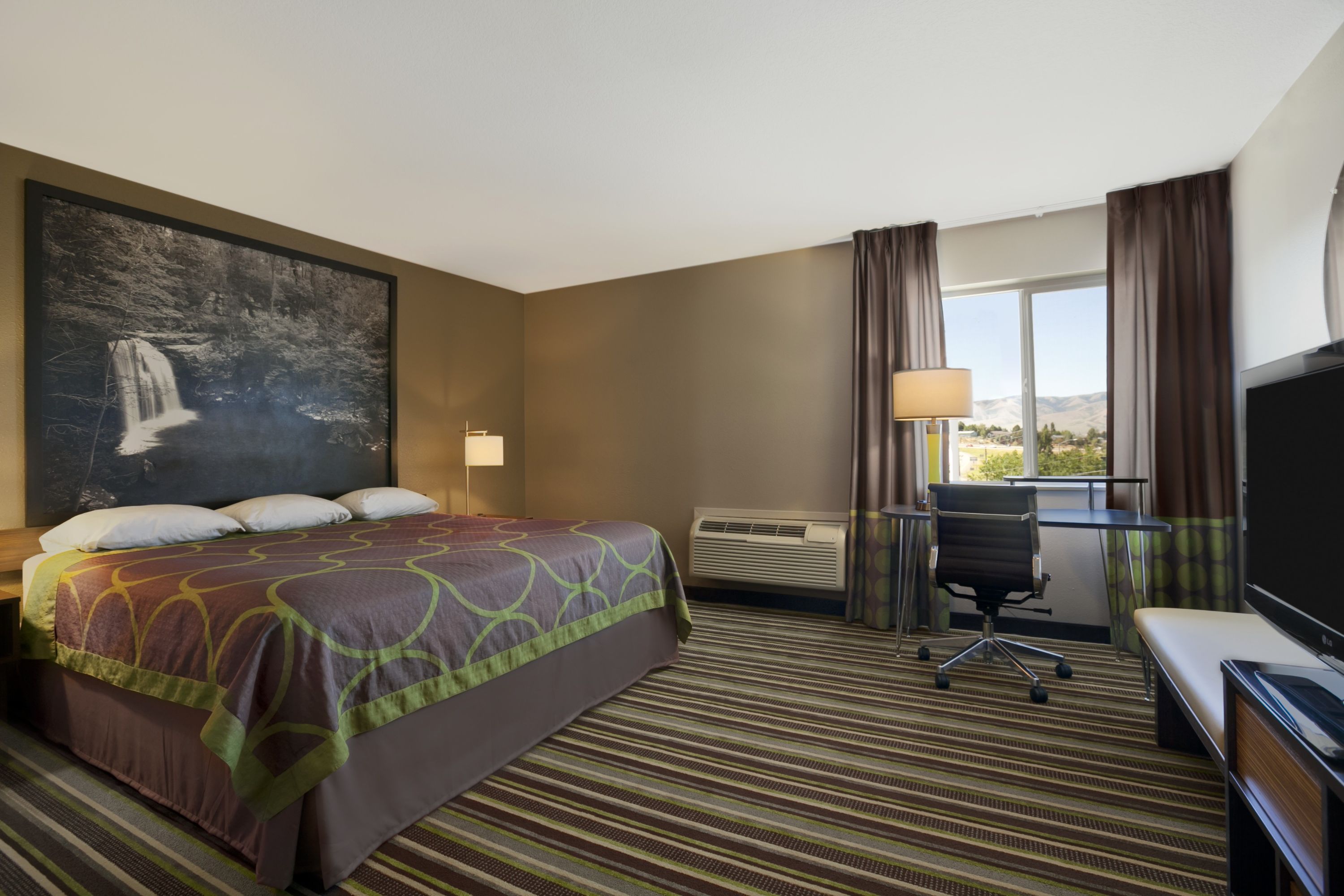 Guest room at the Super 8 by Wyndham Pocatello in Pocatello, Idaho