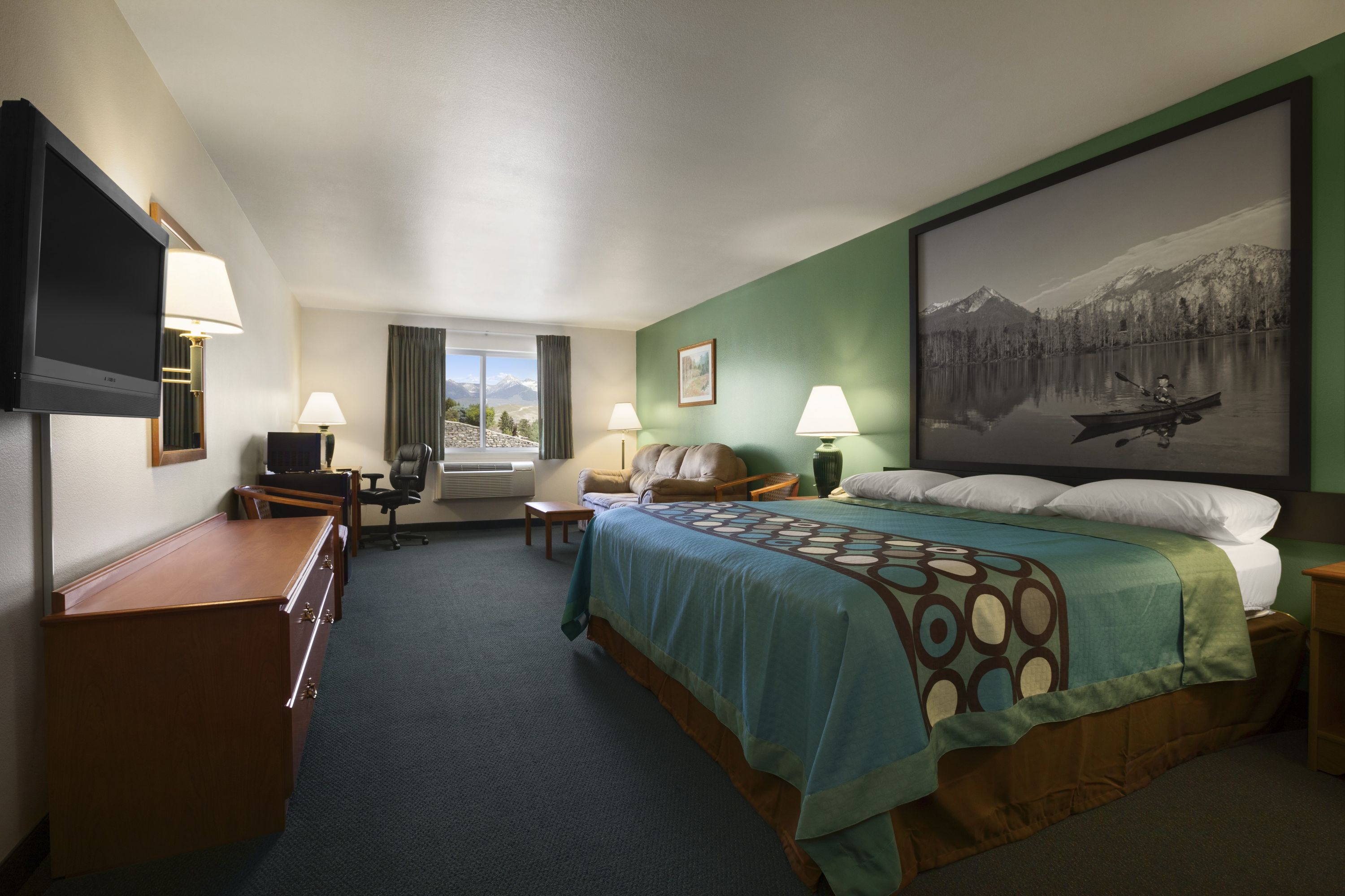 Guest room at the Super 8 by Wyndham Salmon in Salmon, Idaho