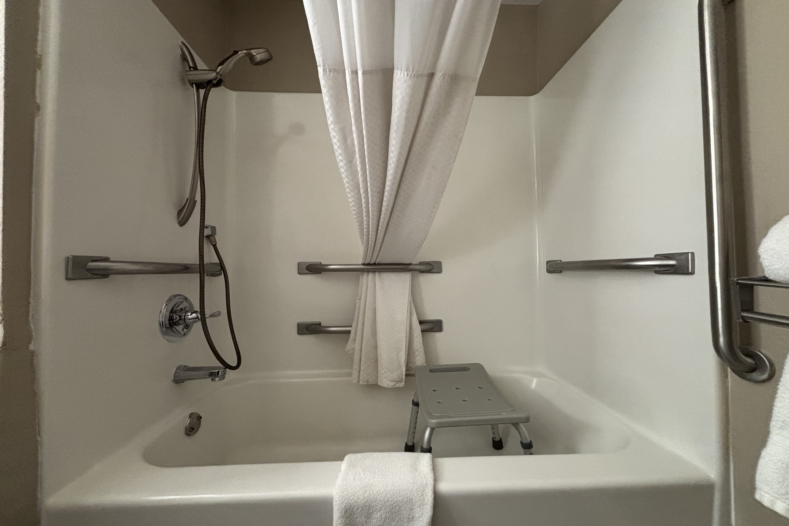 Guest room bath at the Super 8 by Wyndham Alton in Alton, Illinois