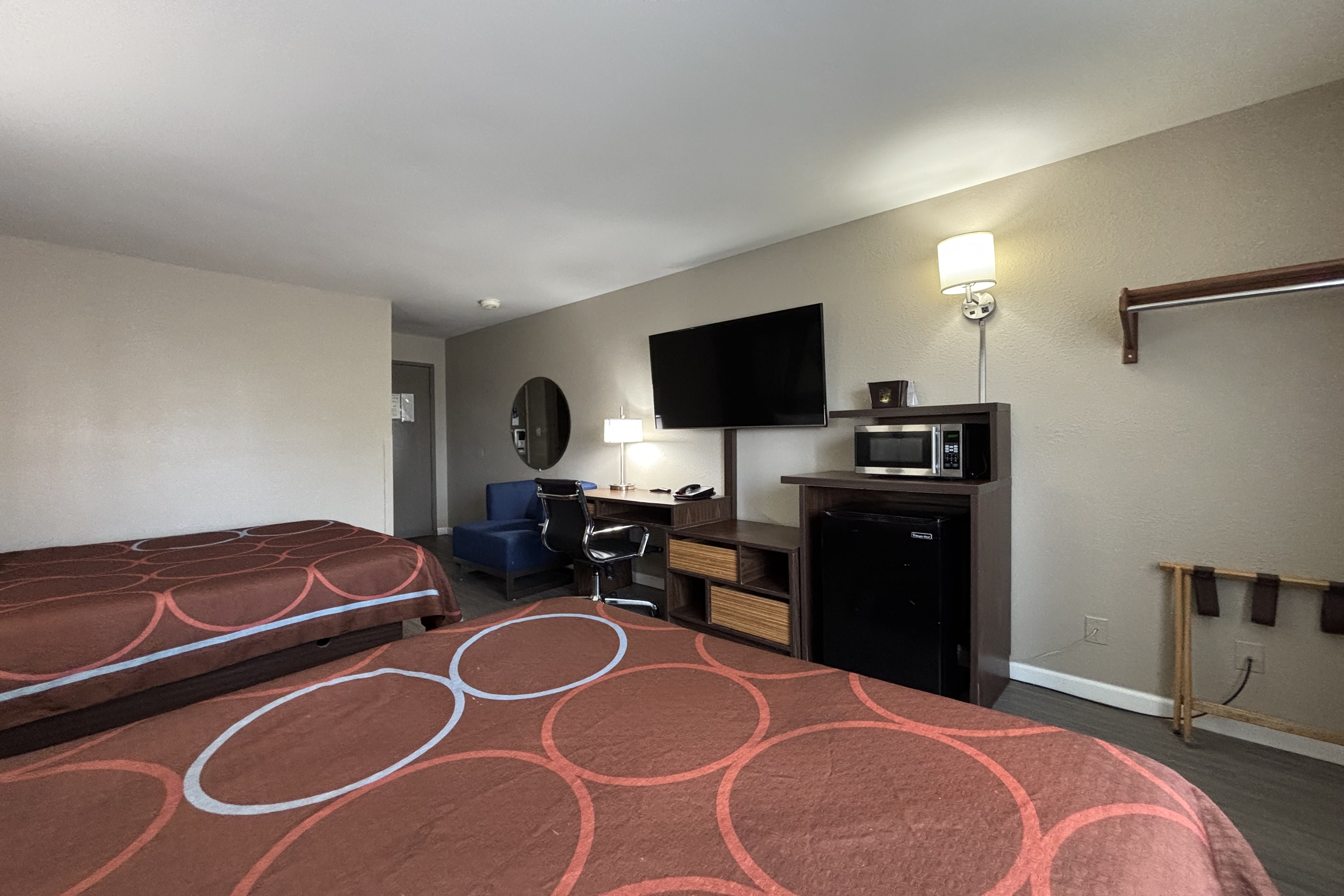 Guest room at the Super 8 by Wyndham Alton in Alton, Illinois