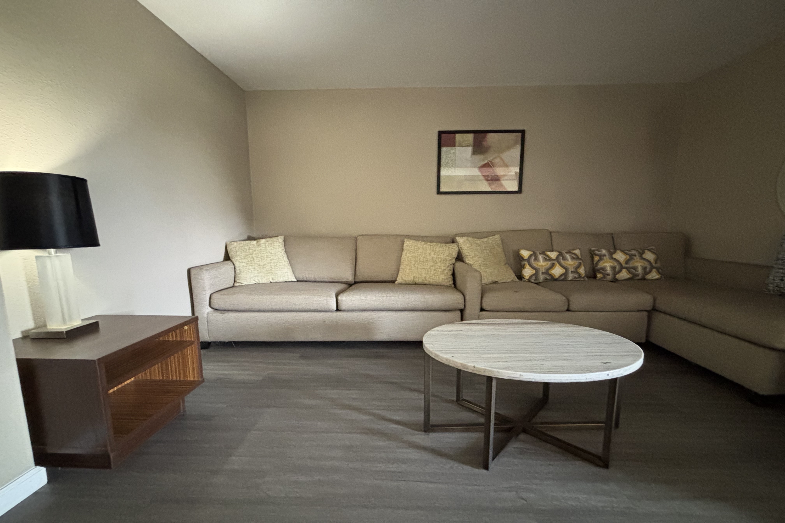 Guest room at the Super 8 by Wyndham Alton in Alton, Illinois