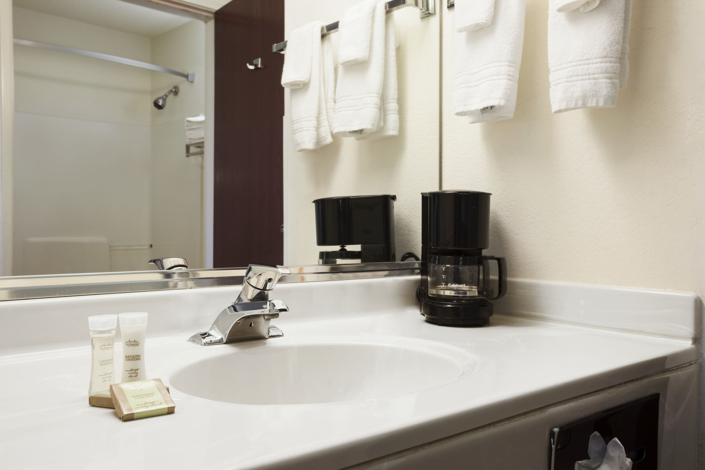 Super 8 By Wyndham Aurora Naperville Area Aurora Il Hotels