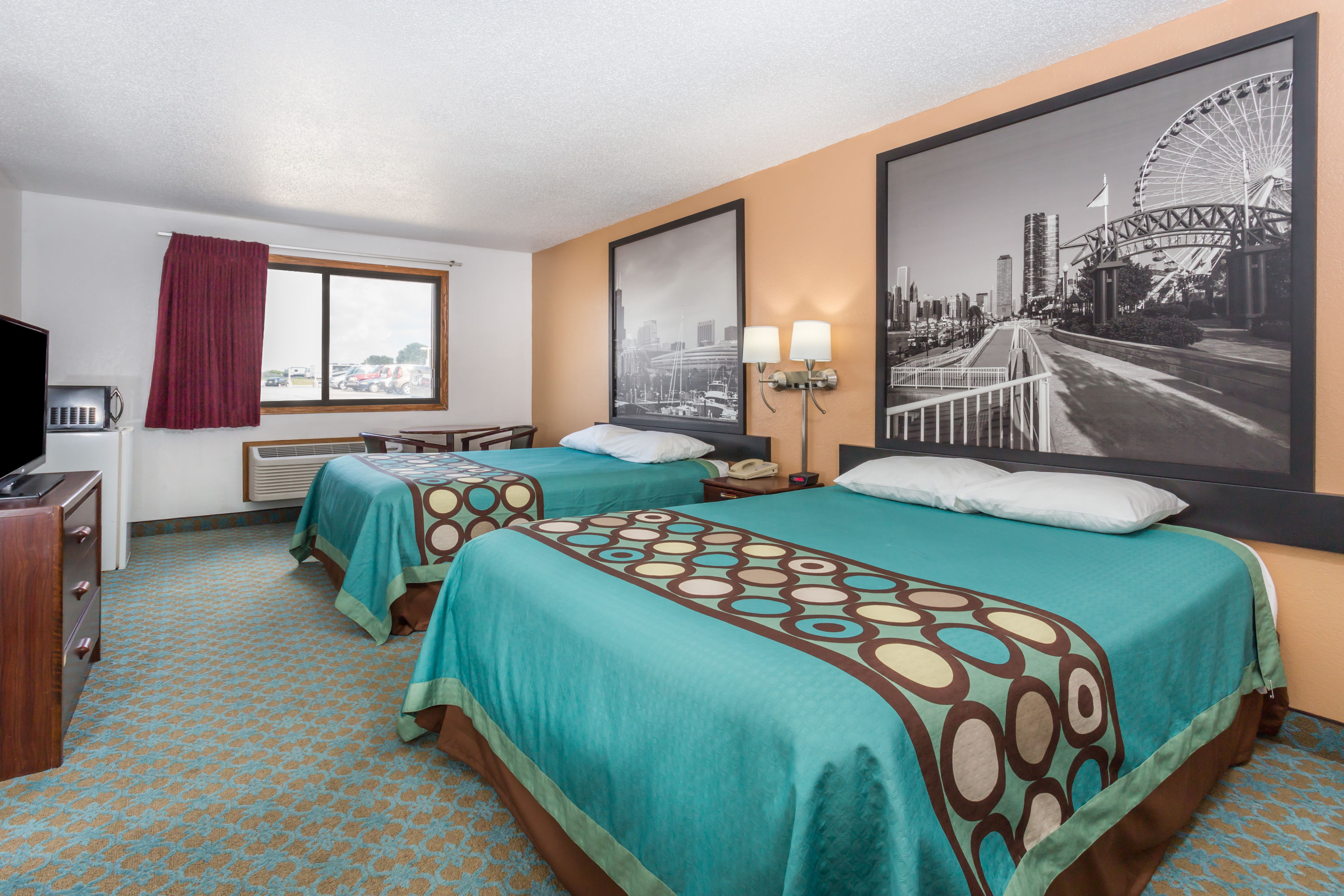 Guest room at the Super 8 by Wyndham Bourbonnais/Kankakee Area in Bourbonnais, Illinois